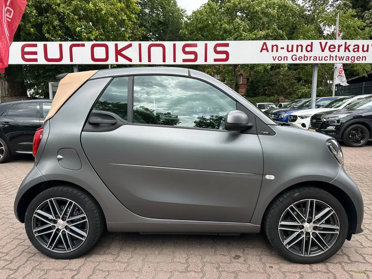 smart forTwo fortwo 66kW Cabrio BRABUS tm*LEDER*NAVI*SHZ*KAM* siva - 1
