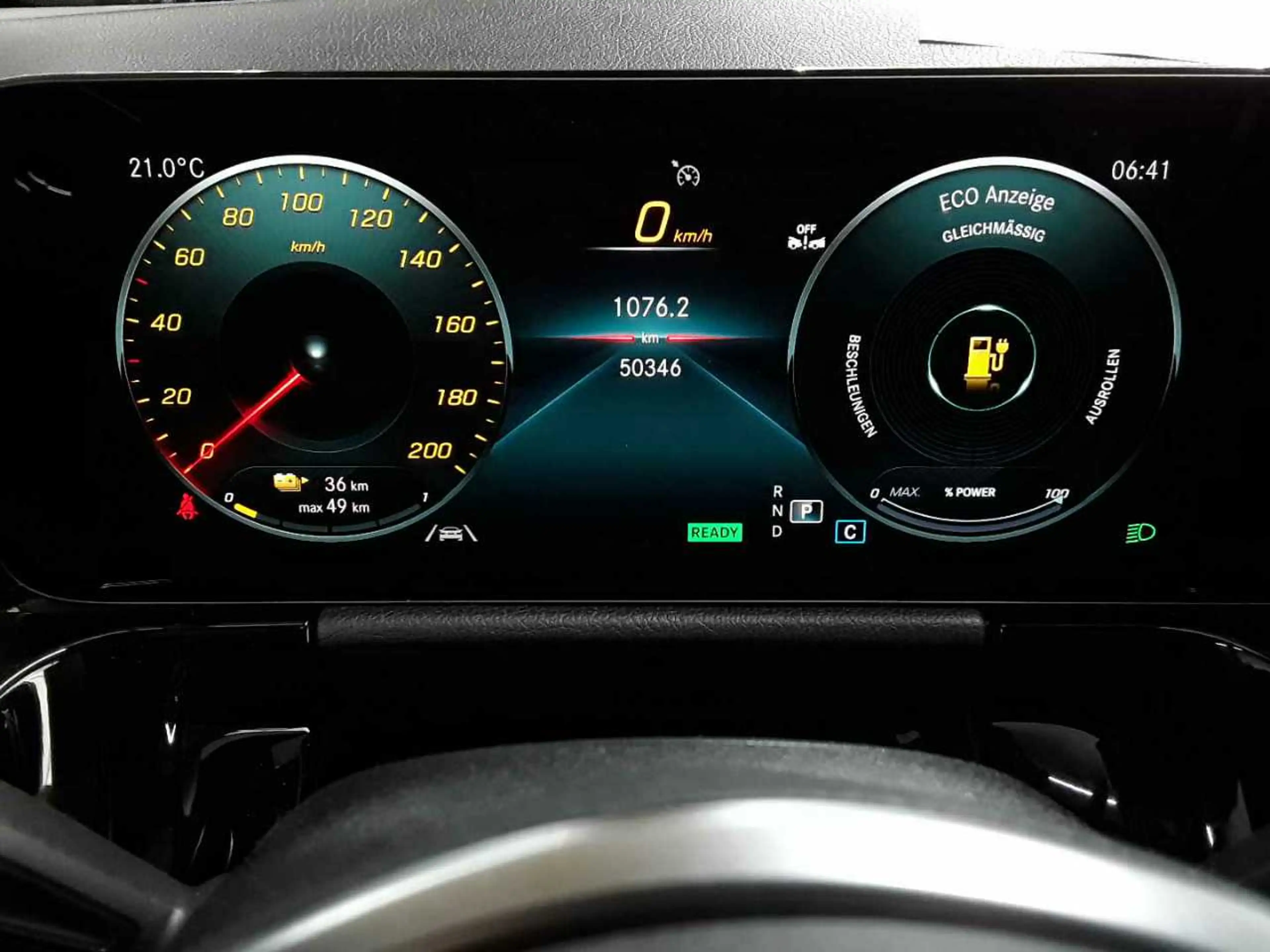 Mercedes-Benz EQA 300 EQA 300 4Matic Electric Art ParkP SHZ NAV — photo 11