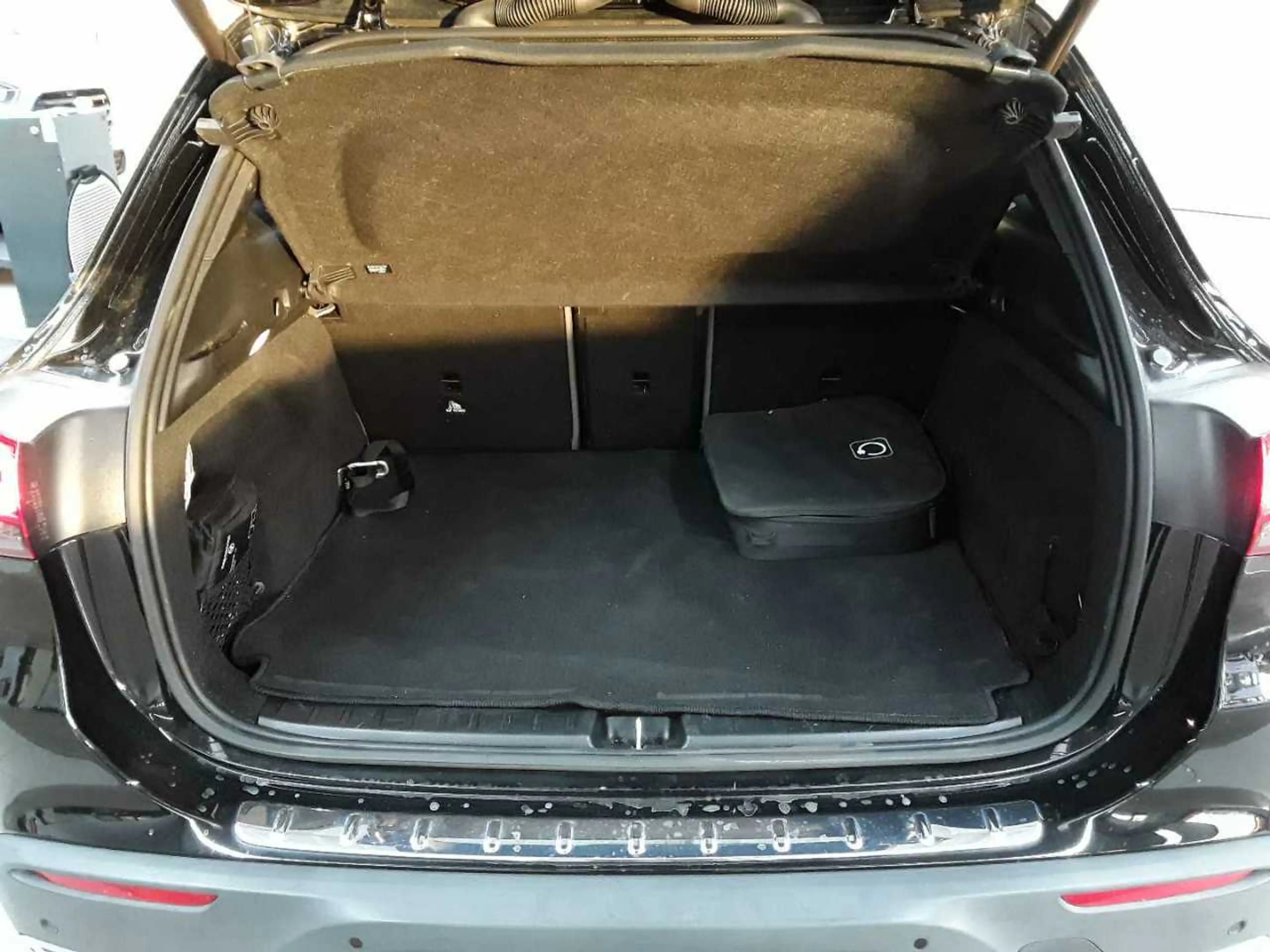 Mercedes-Benz EQA 300 EQA 300 4Matic Electric Art ParkP SHZ NAV — photo 15