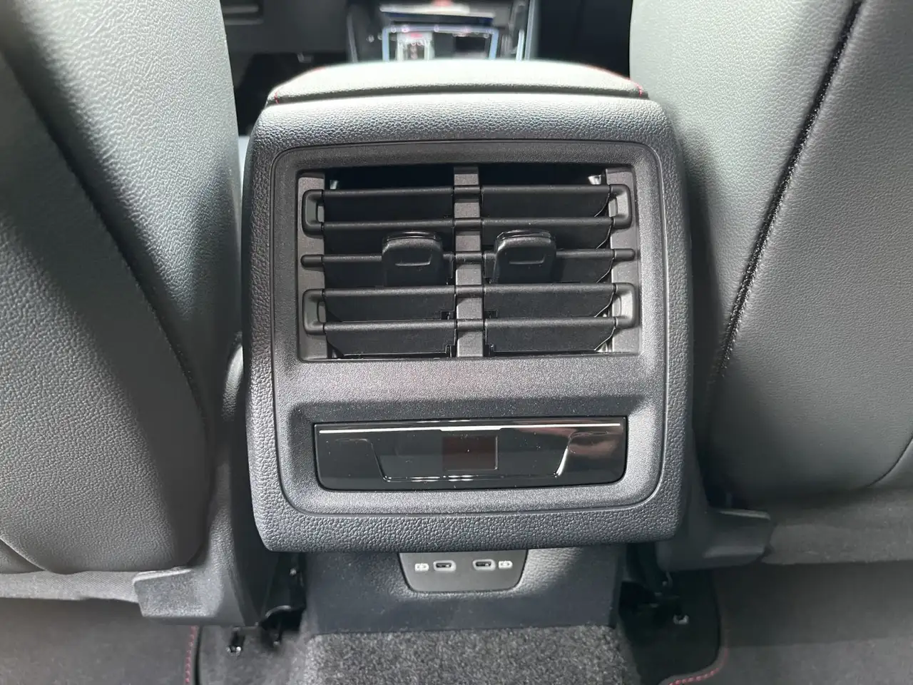 Volkswagen Golf GTI 2.0 DSG Clubsport Performance-Paket 12