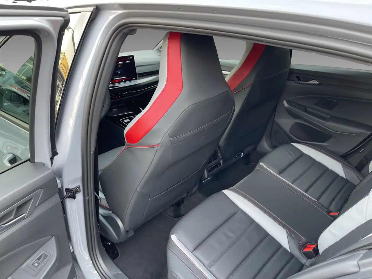 Volkswagen Golf GTI 2.0 DSG Clubsport Performance-Paket 13