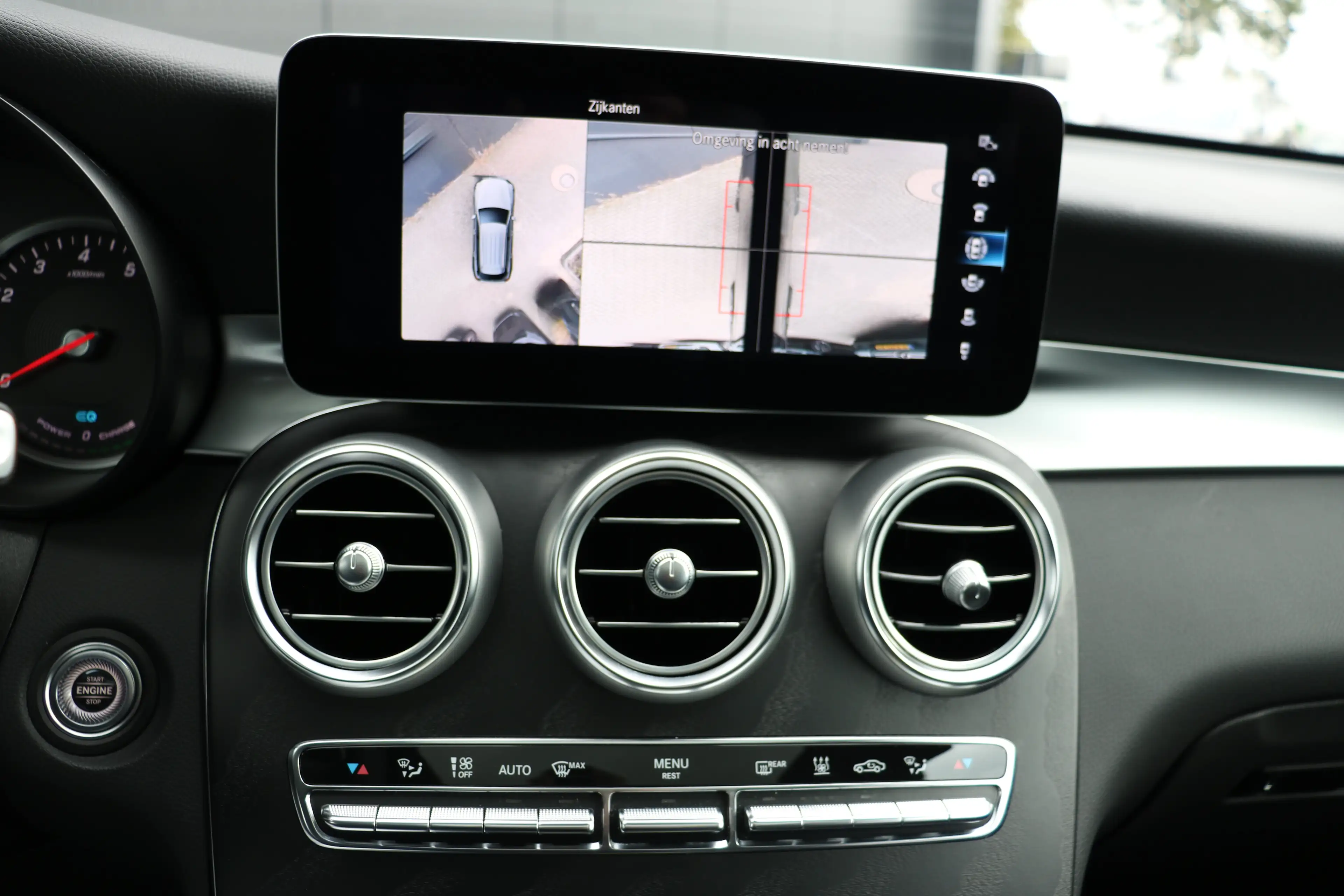 Mercedes-Benz GLC 300 300e 4MATIC 320pk | Camera 360 Graden | Navi | Pan — photo 44