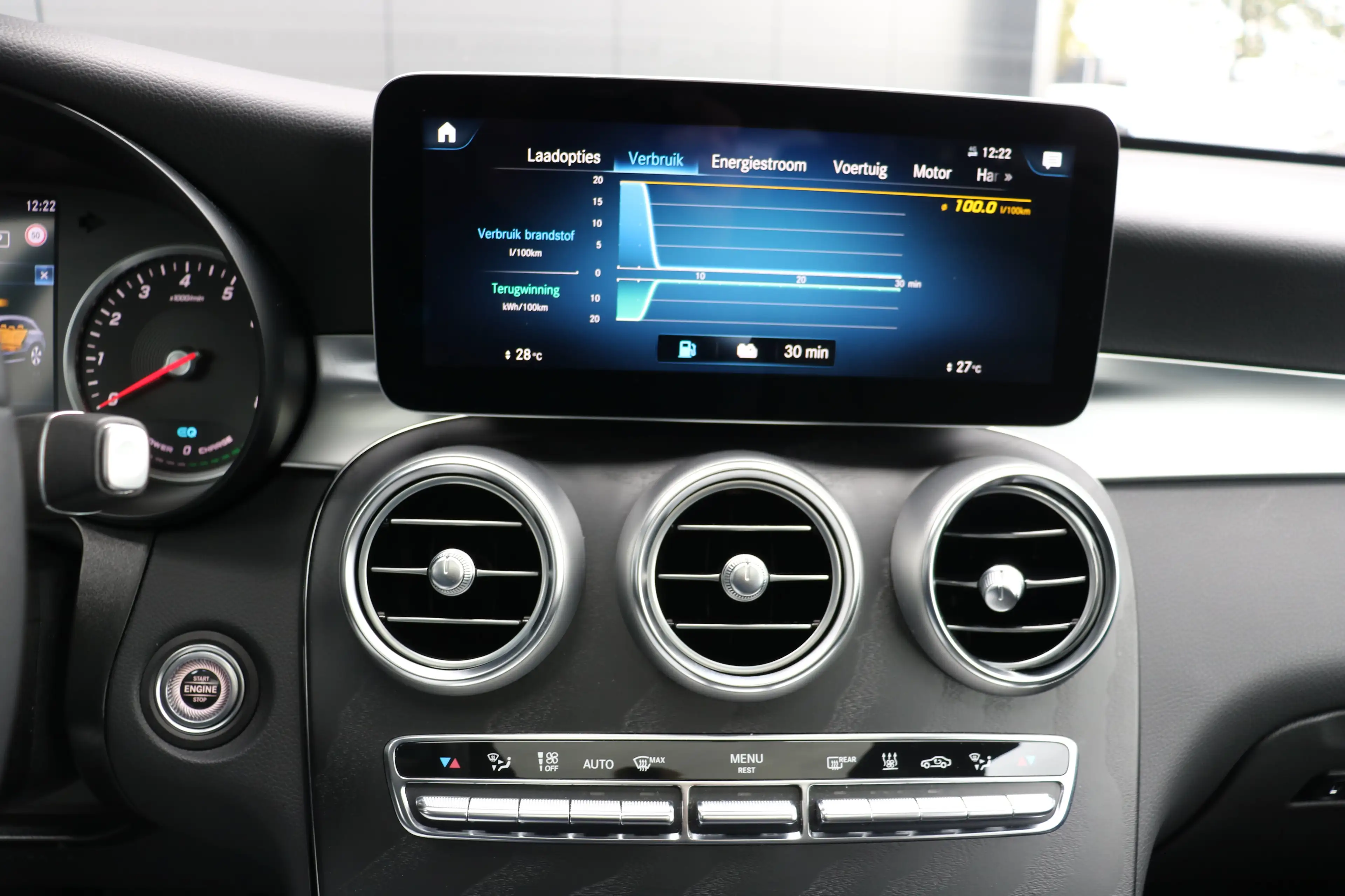 Mercedes-Benz GLC 300 300e 4MATIC 320pk | Camera 360 Graden | Navi | Pan — photo 38