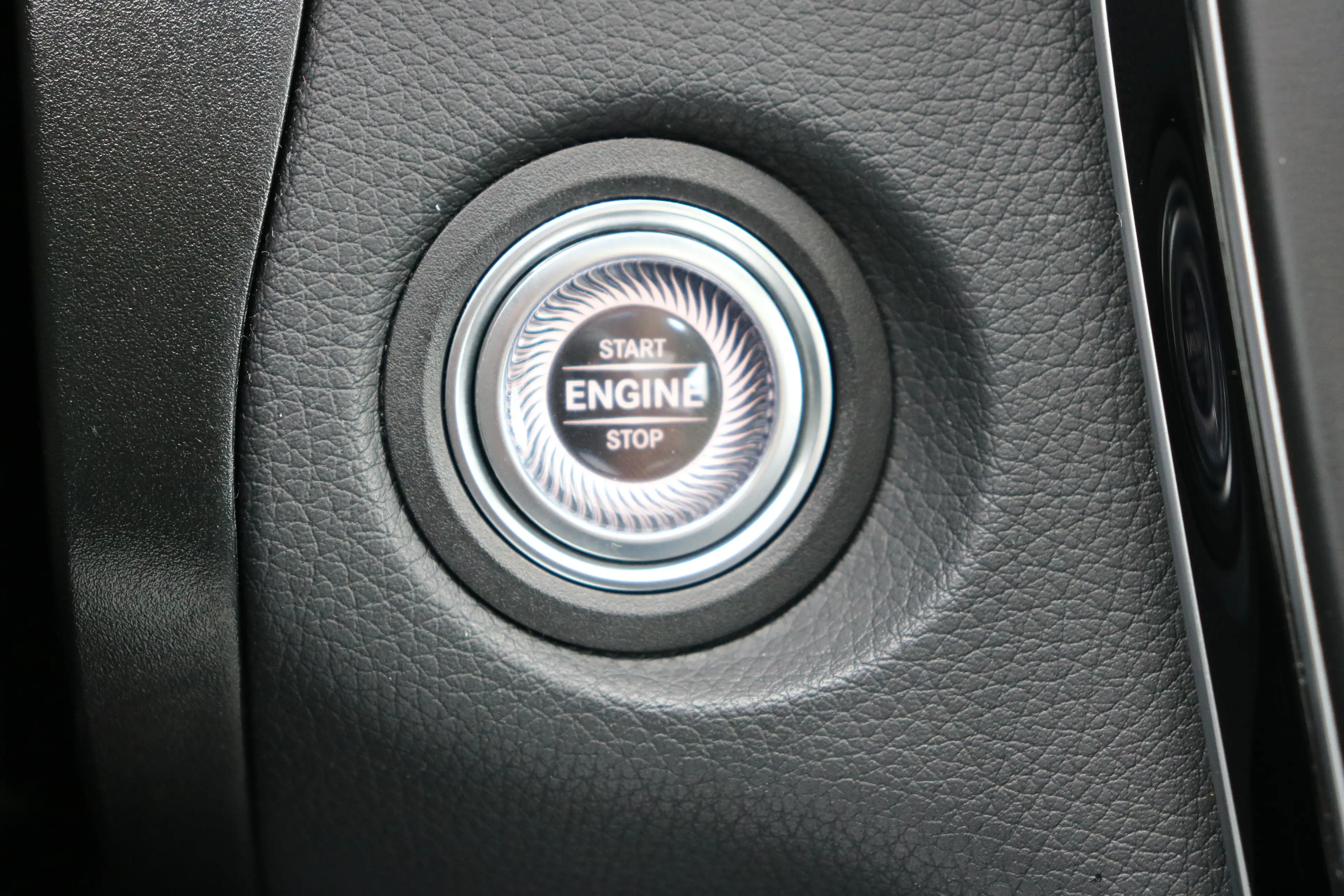 Mercedes-Benz GLC 300 300e 4MATIC 320pk | Camera 360 Graden | Navi | Pan — photo 30