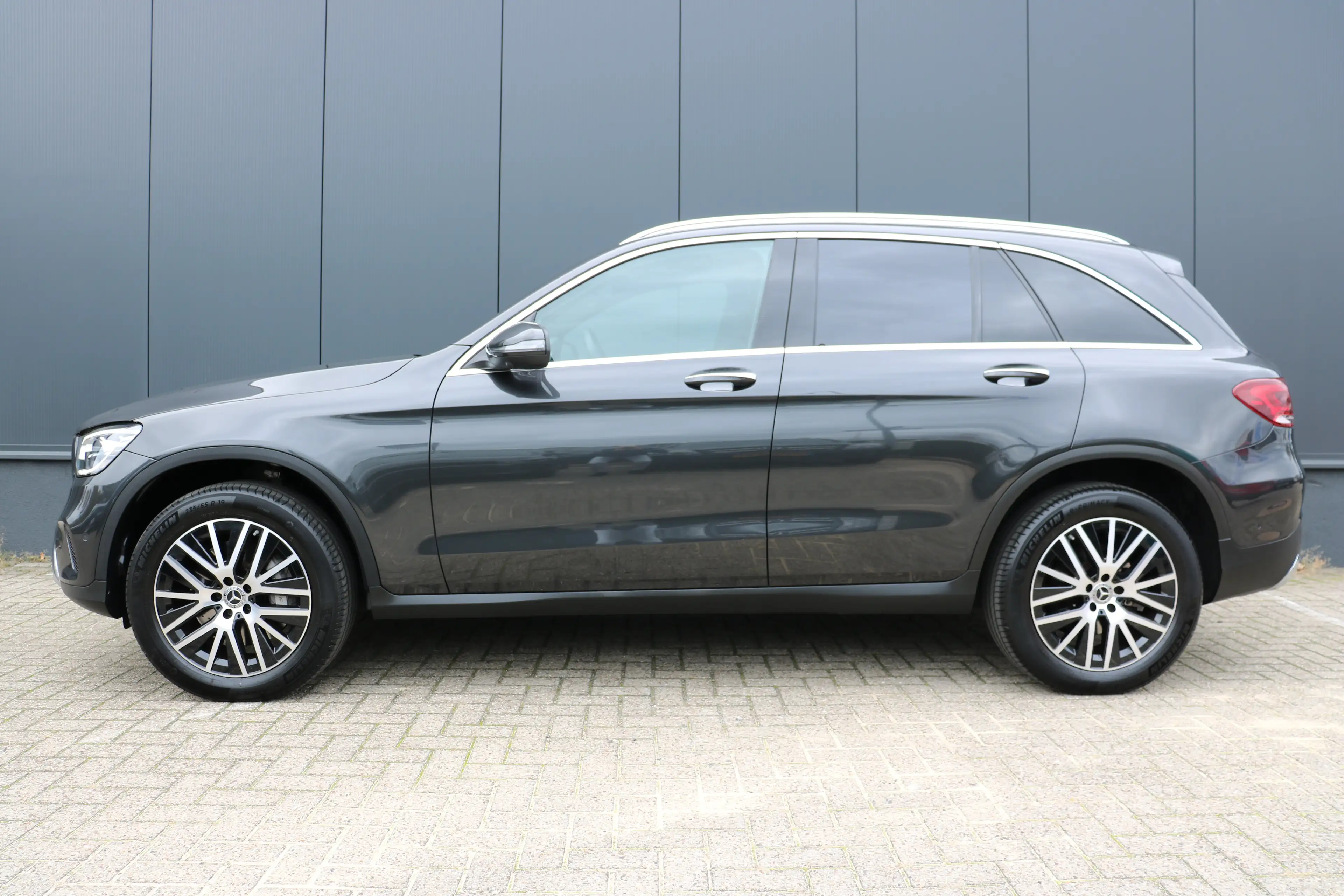 Mercedes-Benz GLC 300 300e 4MATIC 320pk | Camera 360 Graden | Navi | Pan — photo 3