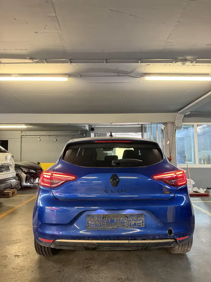 Renault Clio Citadine 3 portes — photo 4