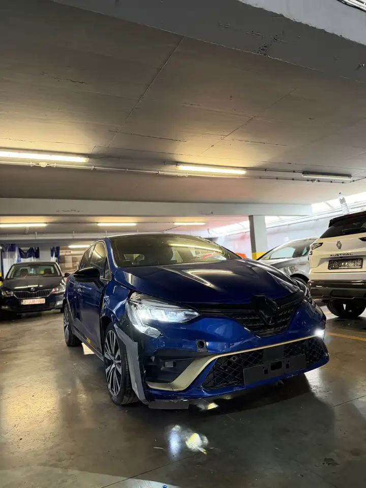 Renault Clio Citadine 3 portes — photo 2