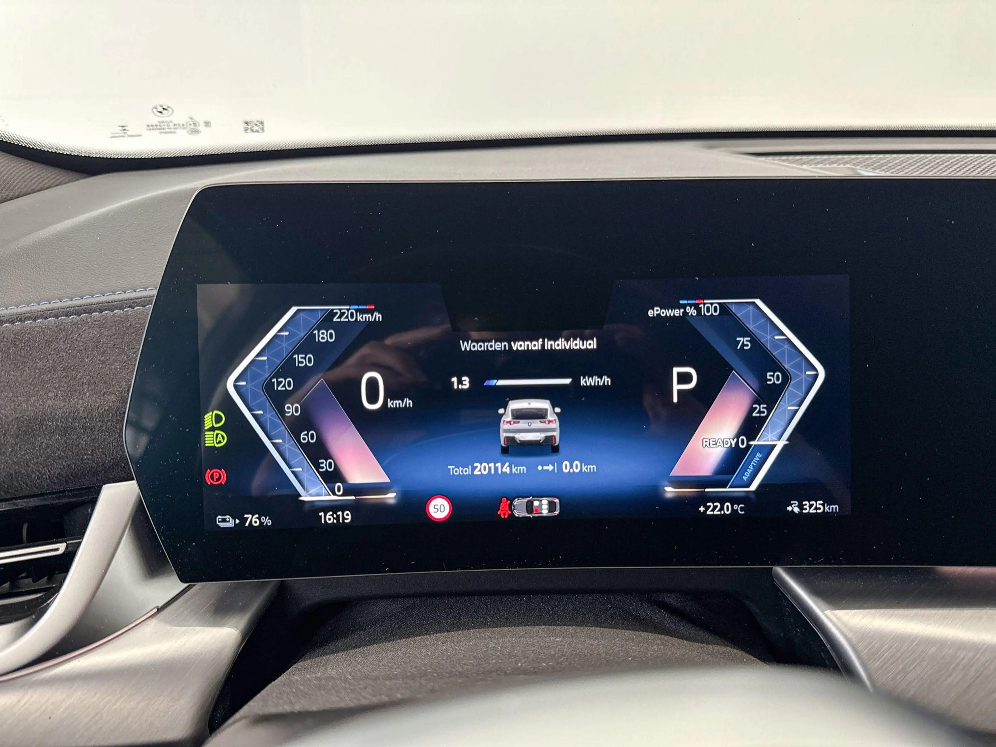 BMW iX2 eDrive20 67 kWh M Sport Edition — photo 12