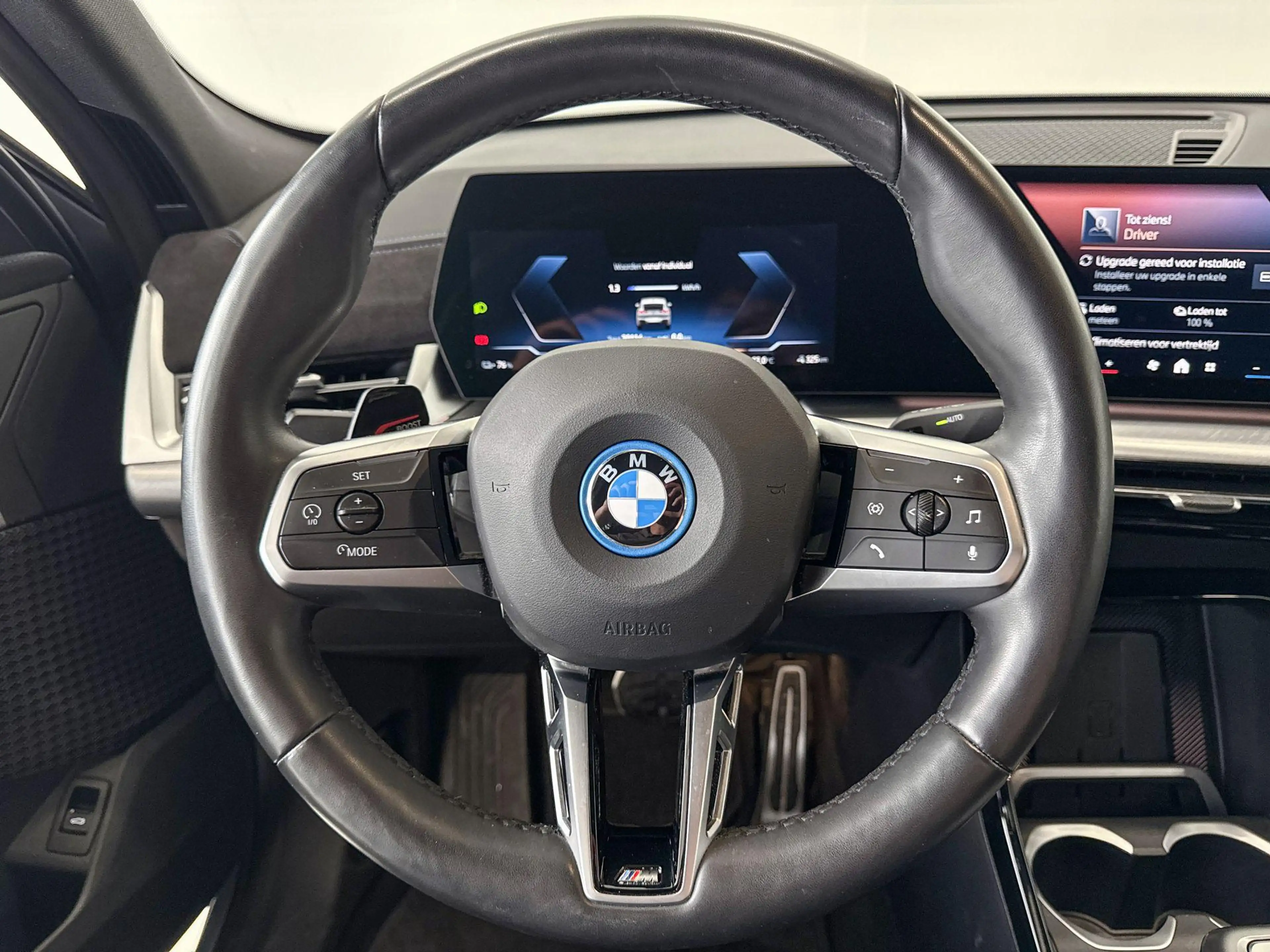 BMW iX2 eDrive20 67 kWh M Sport Edition — photo 11