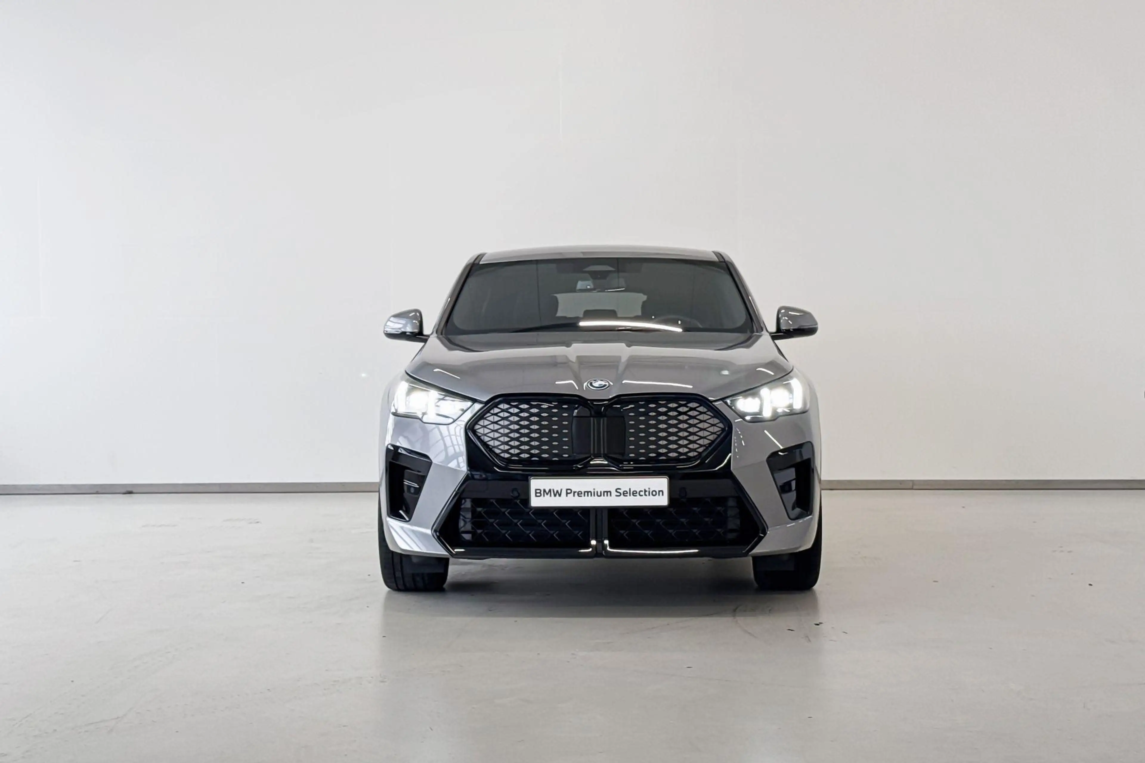 BMW iX2 eDrive20 67 kWh M Sport Edition — photo 5