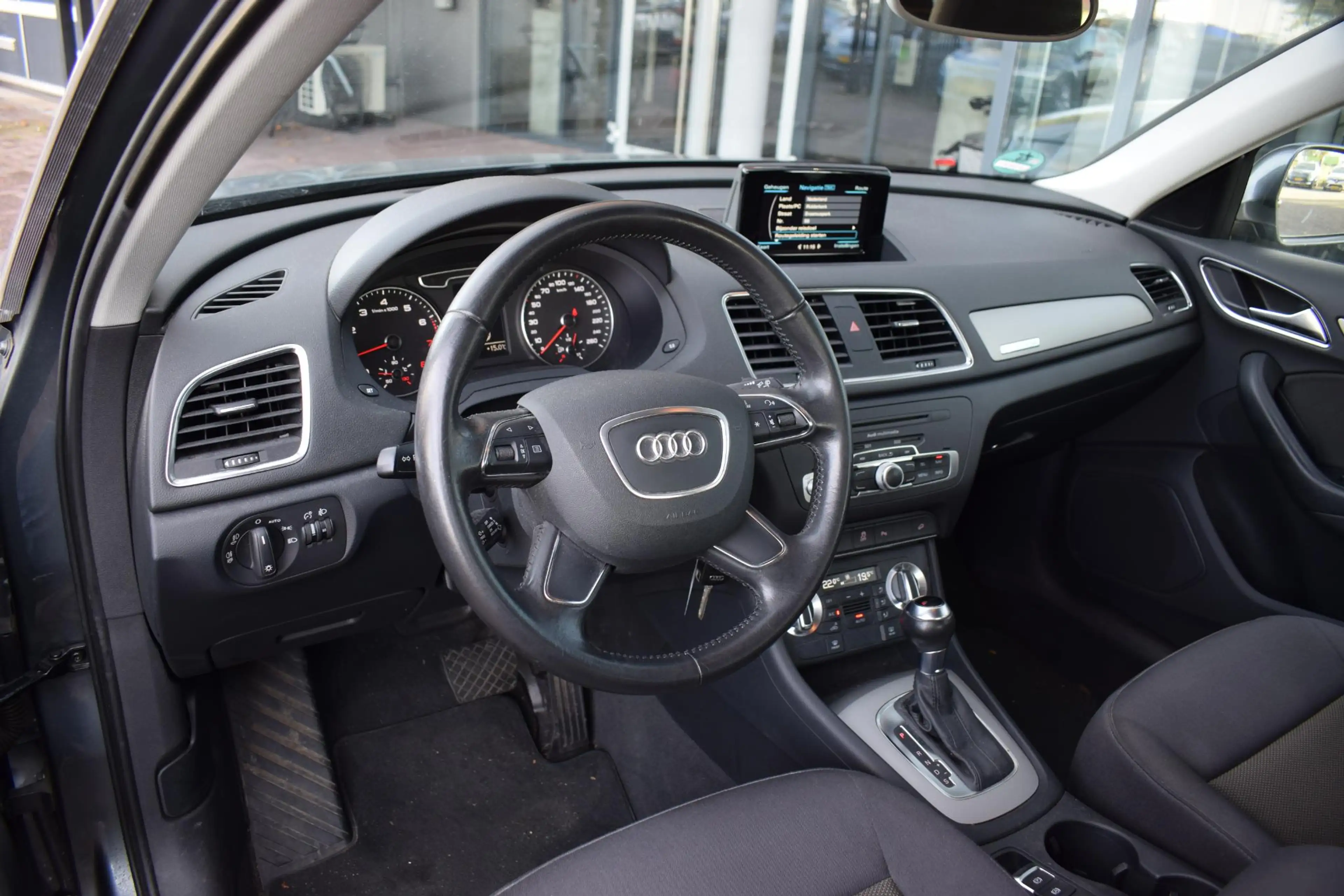 Audi Q3 2.0 TFSI quattro Pro Line | Trekhaak | Automaat | — photo 4