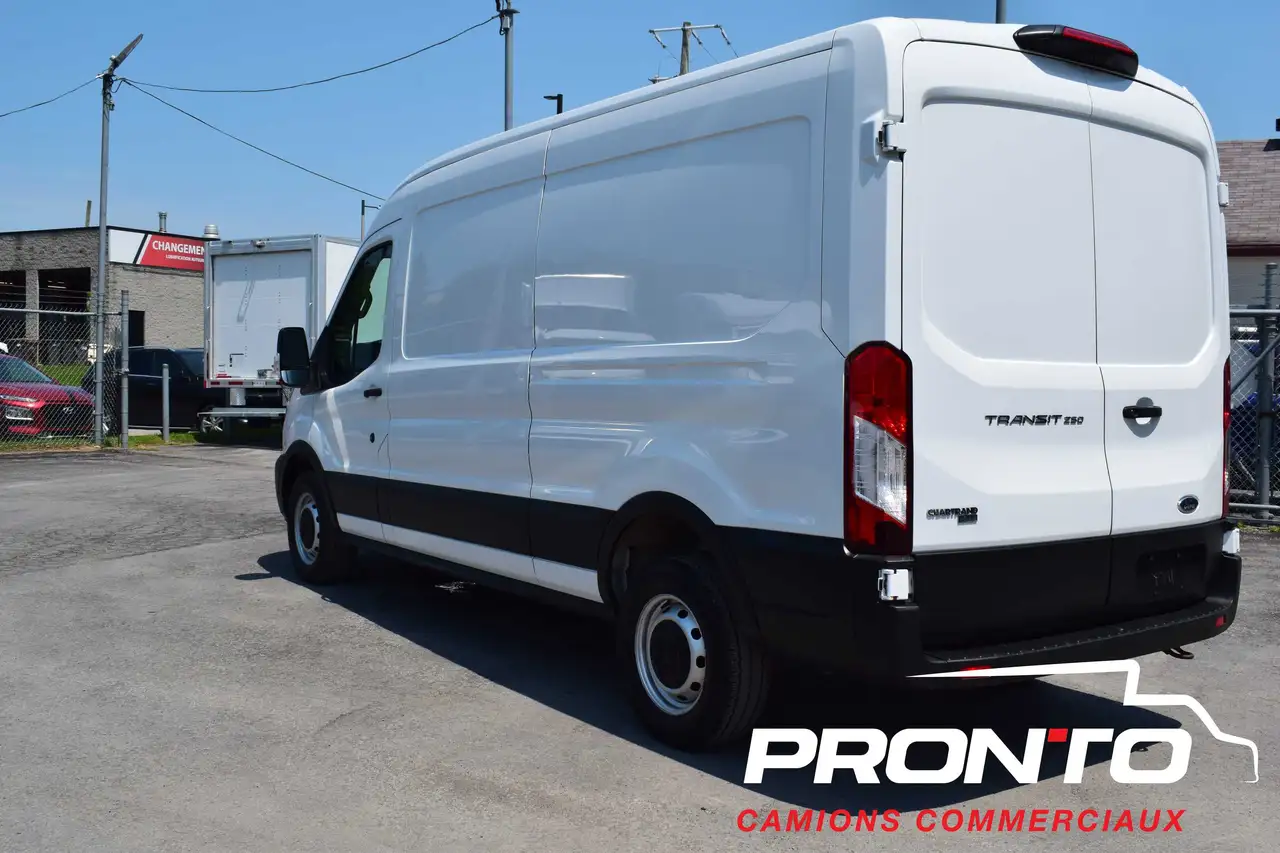 Ford Transit Cargo Van снимка Ford Transit Cargo Van