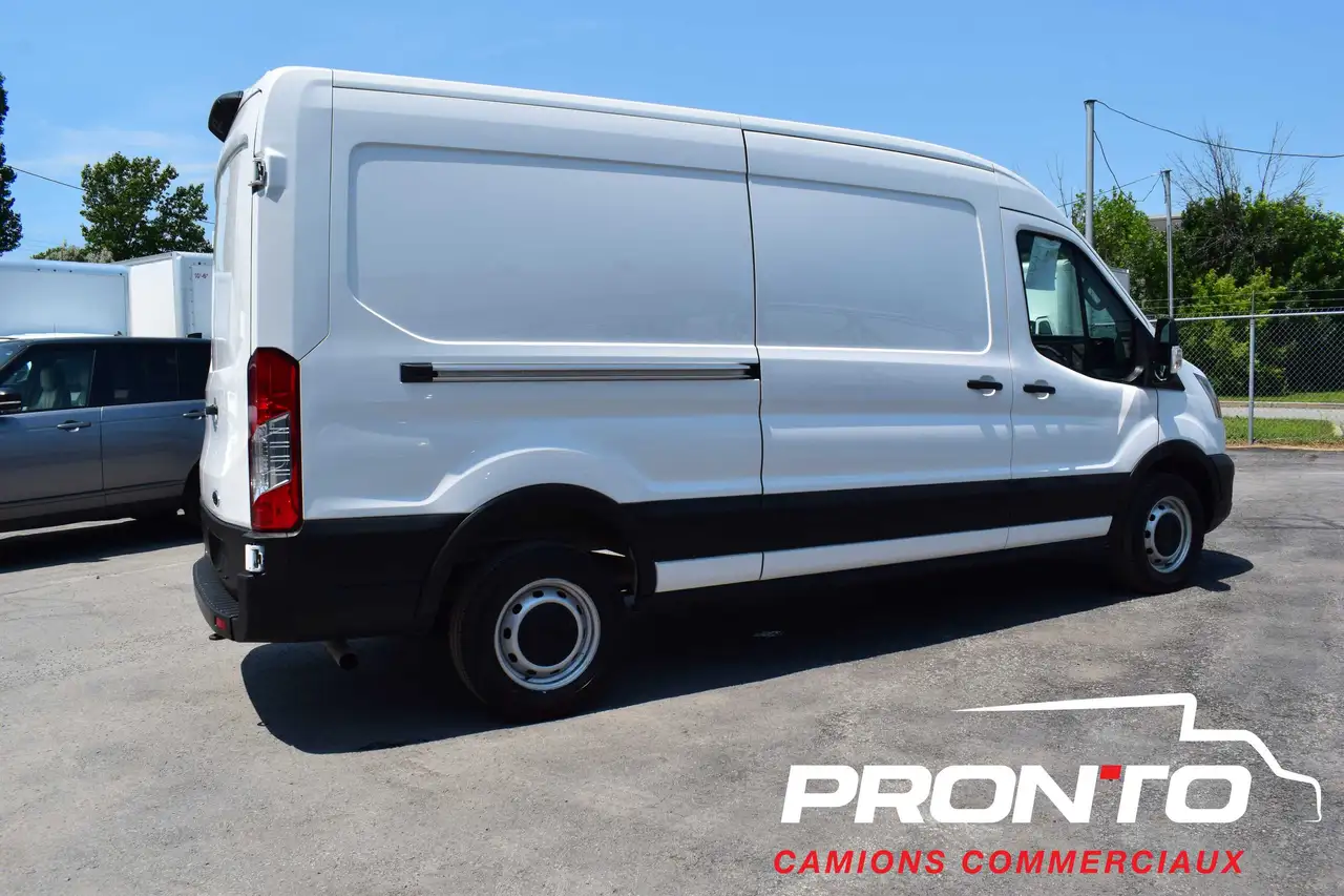 Ford Transit Cargo Van снимка Ford Transit Cargo Van
