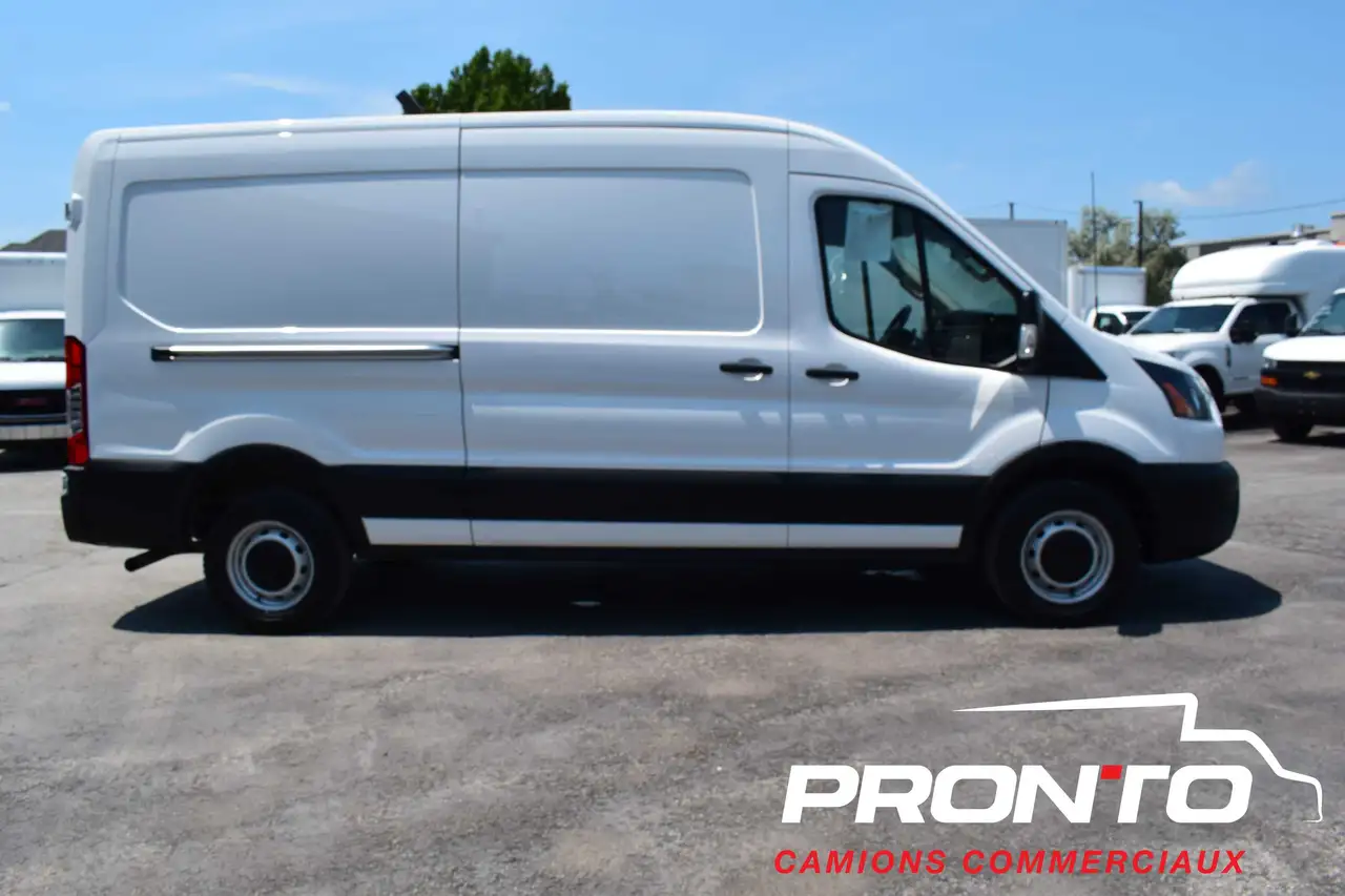 Ford Transit Cargo Van снимка Ford Transit Cargo Van
