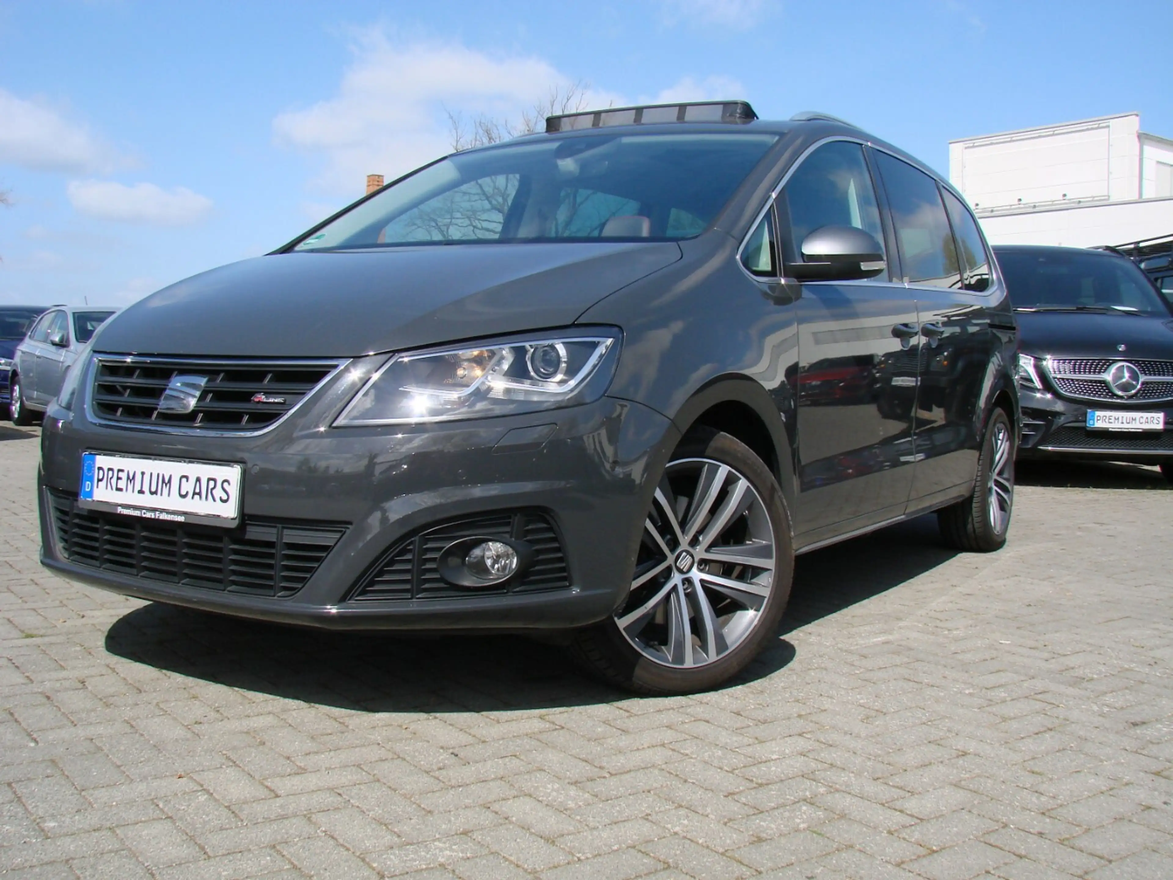 SEAT Alhambra 2.0TSi FR-Line DSG Pano Xenon Kamera — photo 2