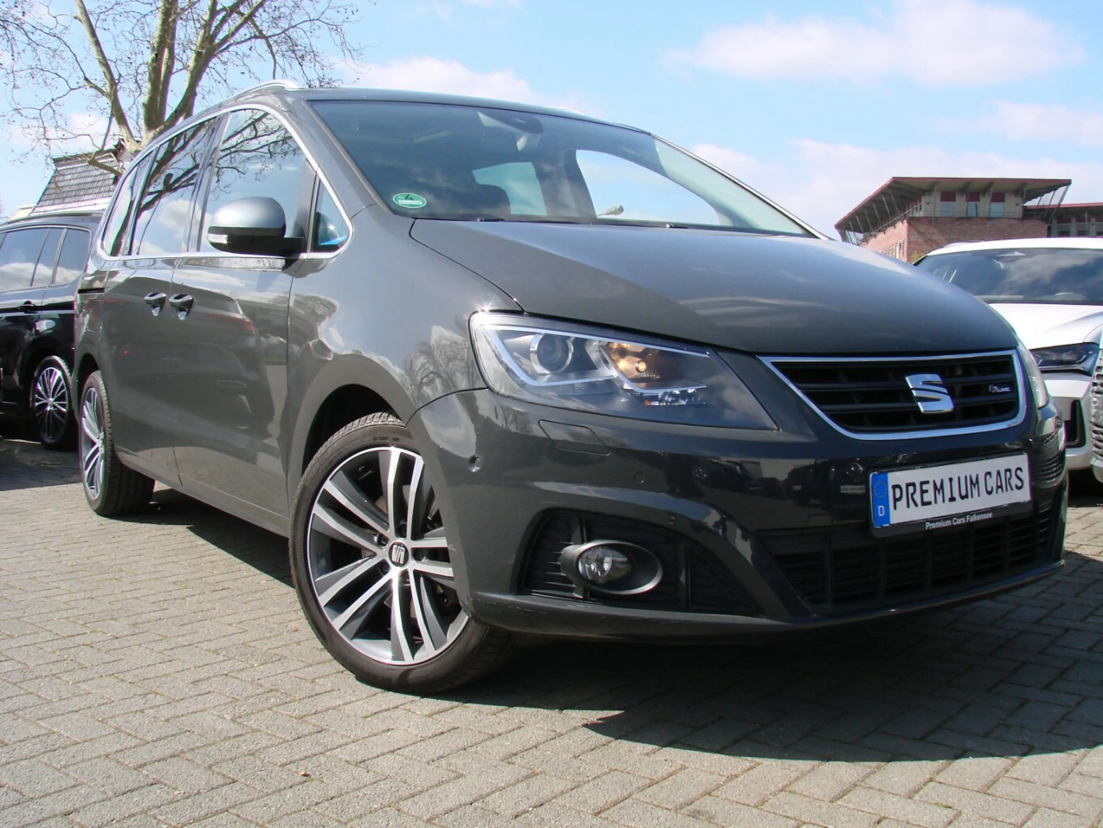 SEAT Alhambra 2.0TSi FR-Line DSG Pano Xenon Kamera