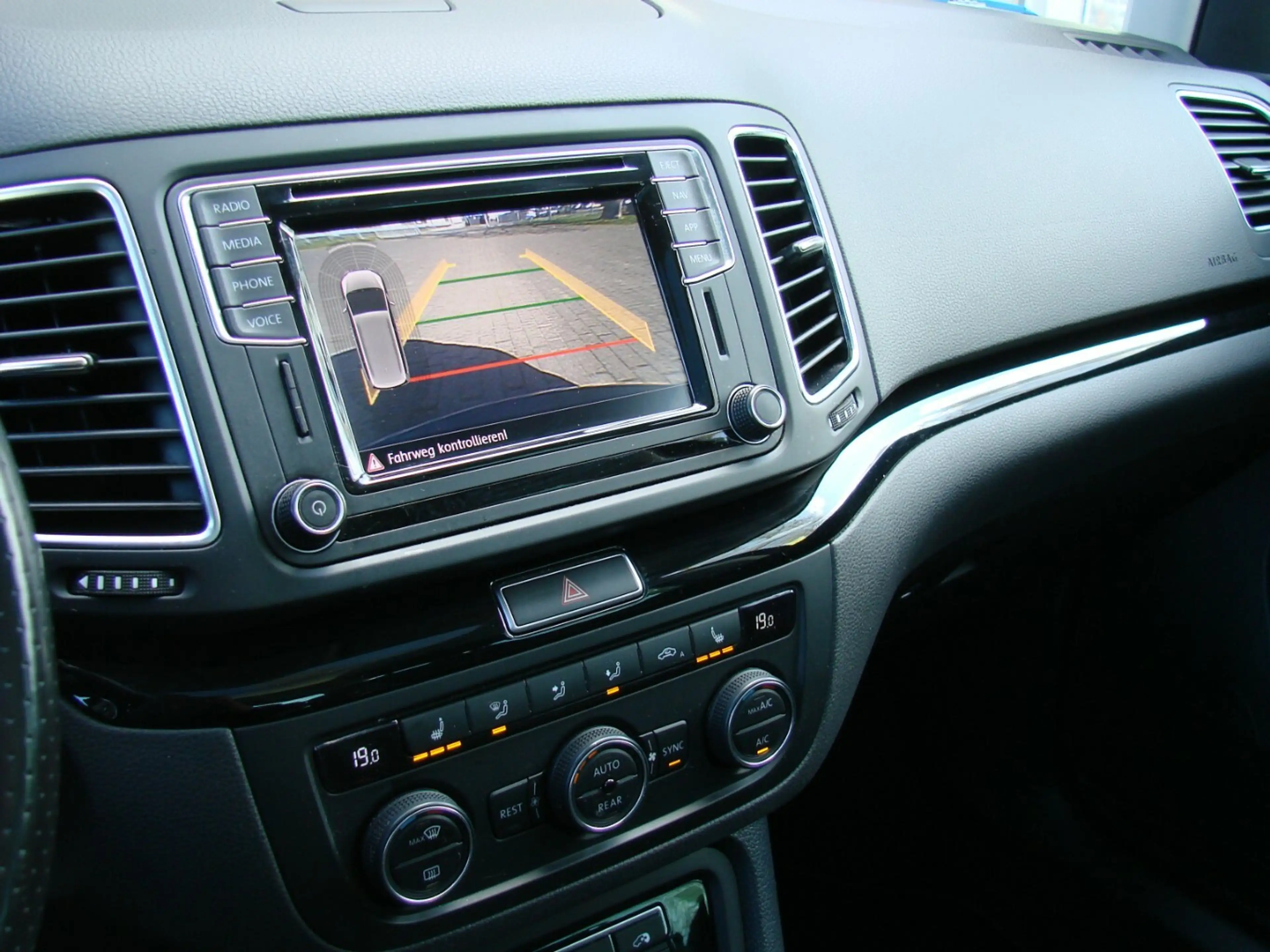 SEAT Alhambra 2.0TSi FR-Line DSG Pano Xenon Kamera — photo 12