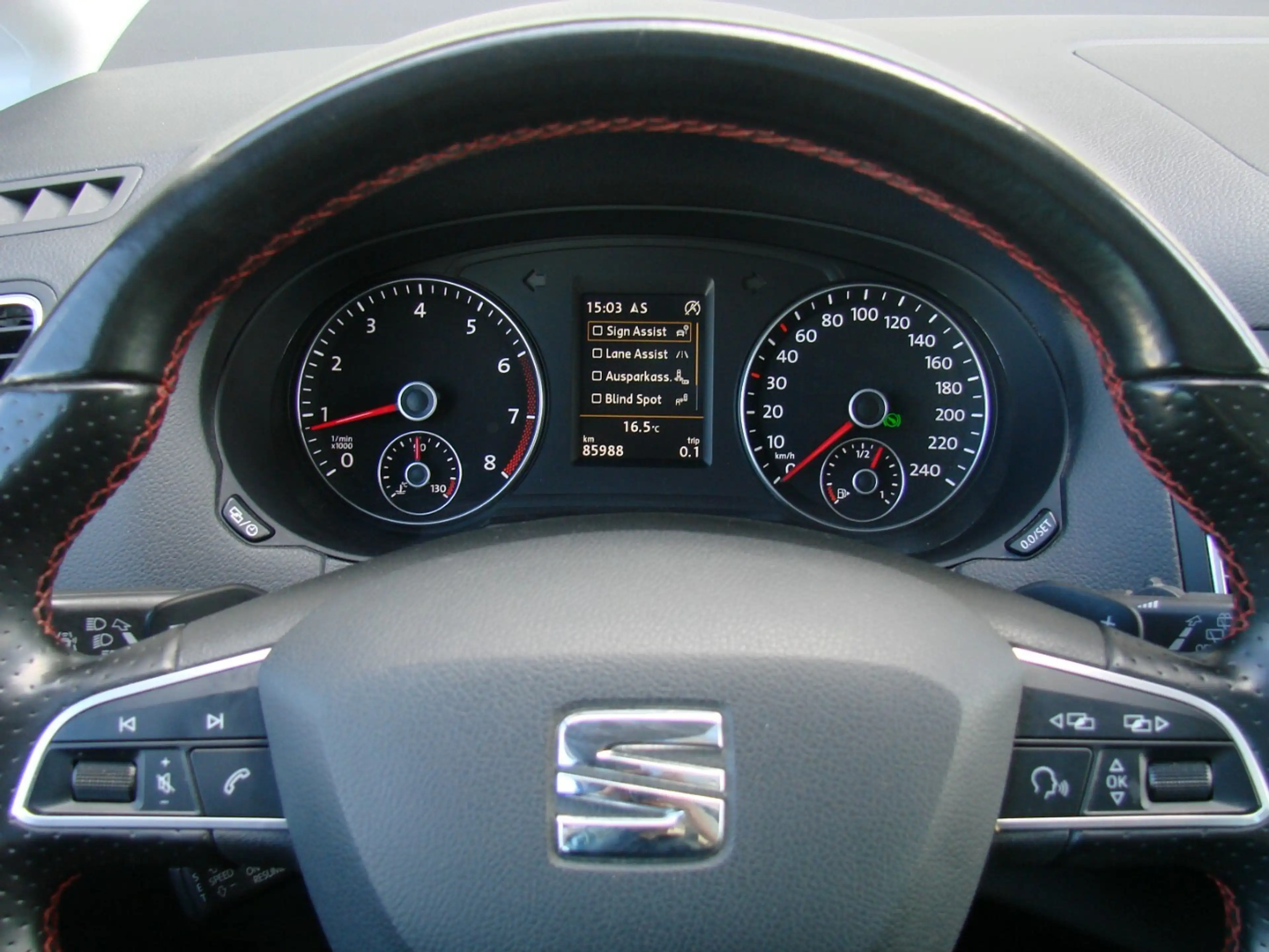 SEAT Alhambra 2.0TSi FR-Line DSG Pano Xenon Kamera — photo 10