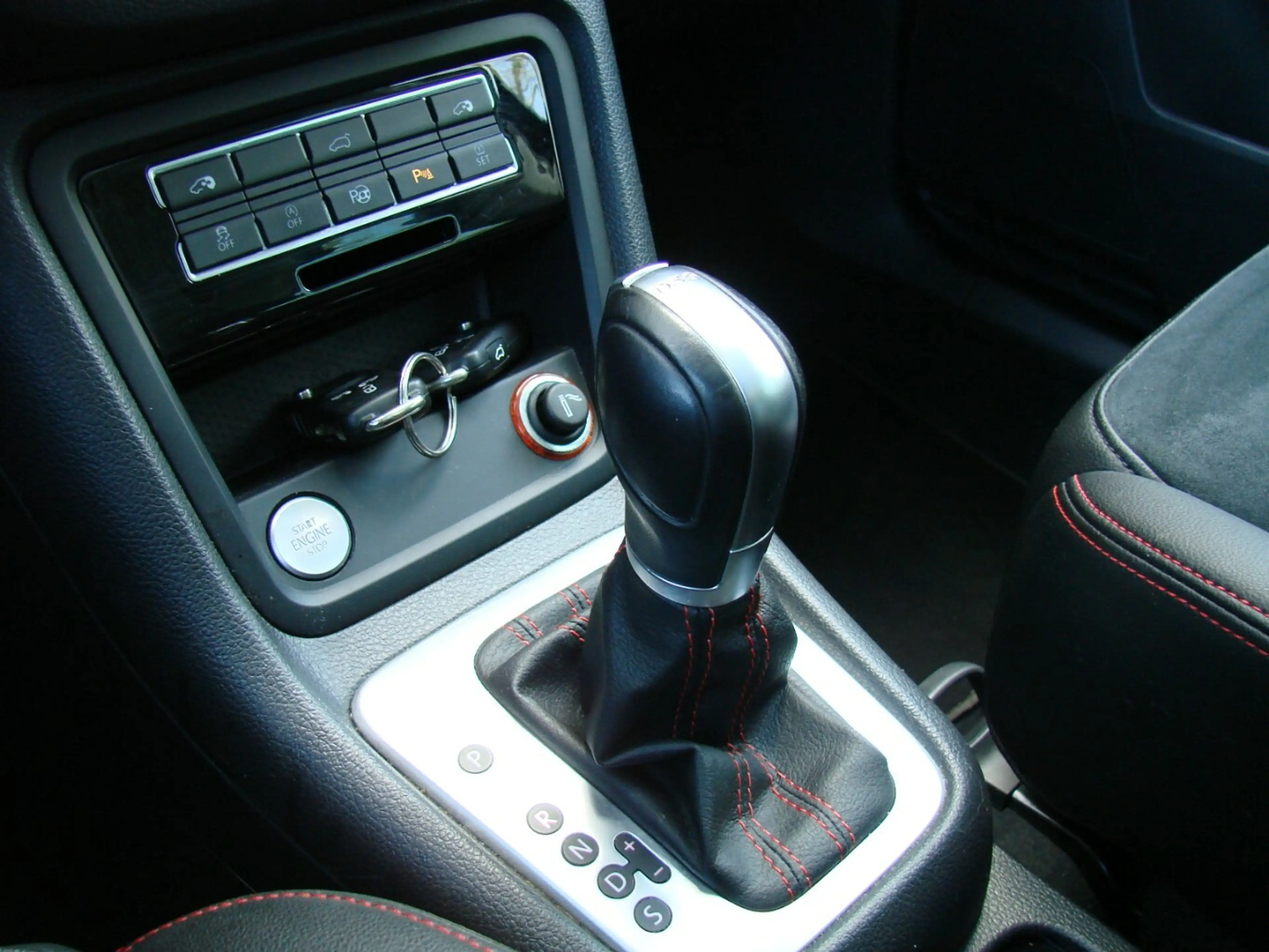 SEAT Alhambra 2.0TSi FR-Line DSG Pano Xenon Kamera — photo 11
