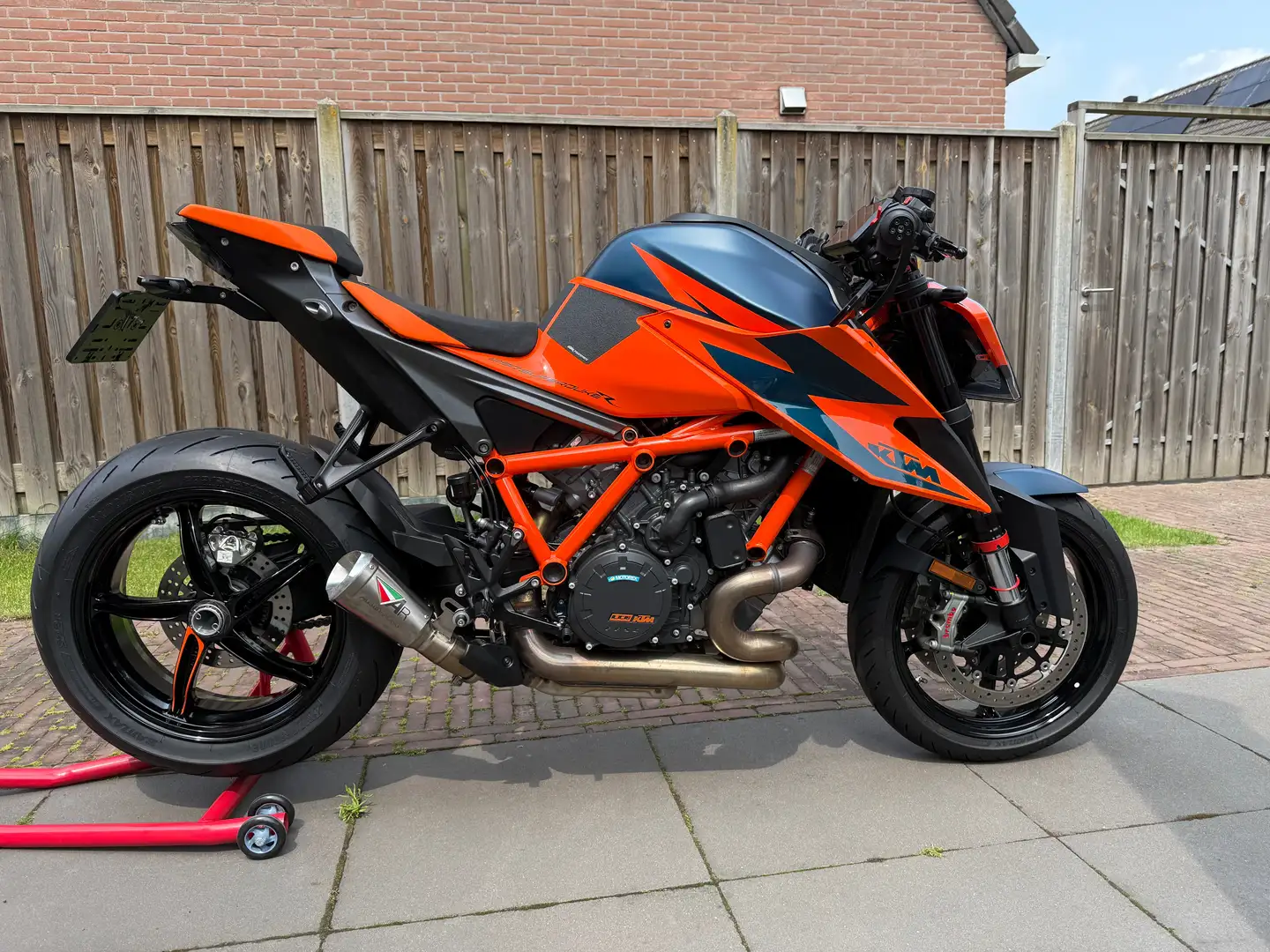 KTM 1290 Super Duke R Orange - 2