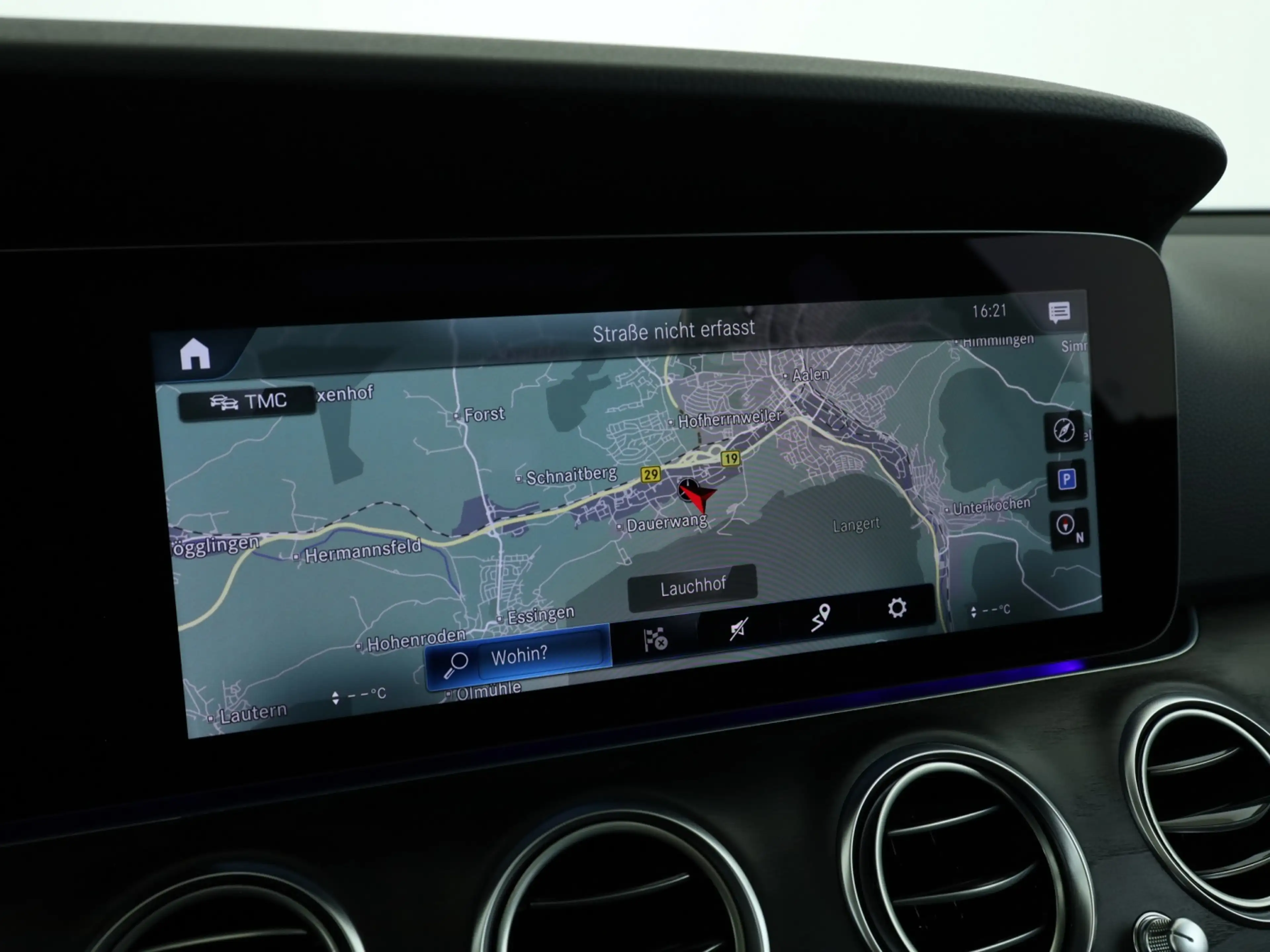 Mercedes-Benz E 220 d T Avantgarde*AHK*Panorama*HUD*LED*Distr. — photo 13