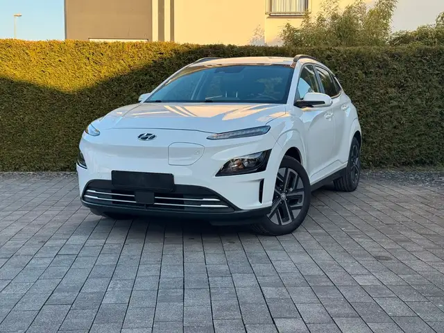Hyundai KONA Select Elektro *SoH 97,6% - Inspektion neu*