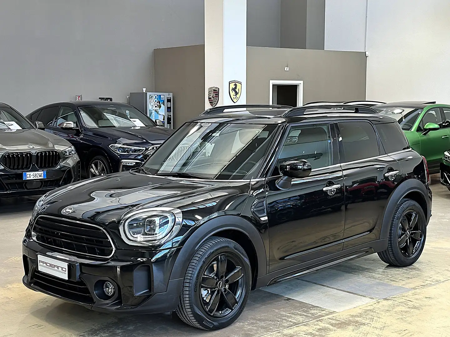 MINI One Countryman 1.5 Classic auto-LED-17"-Navi-Carplay-OK Neopat.-IVA Schwarz - 1