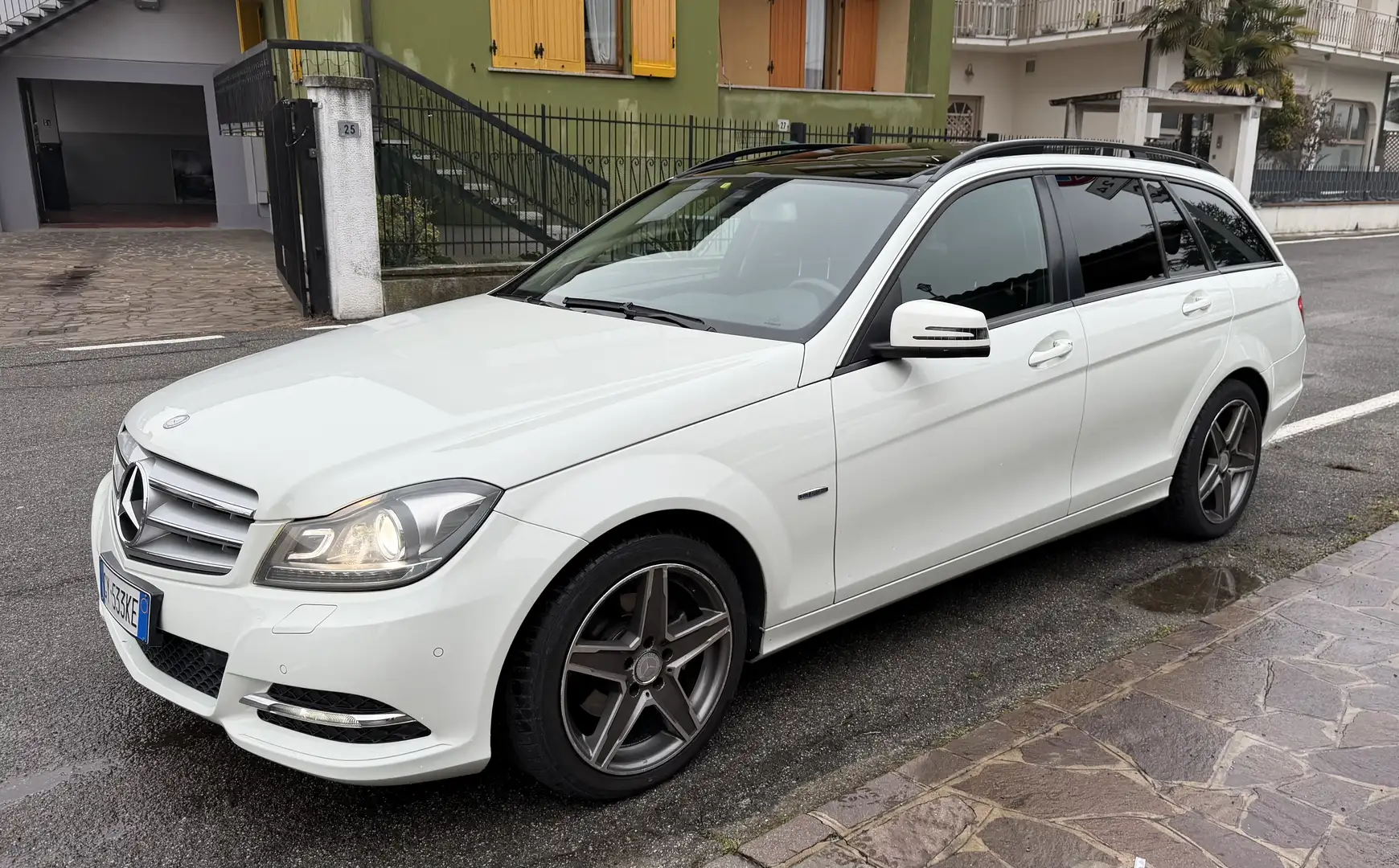 Mercedes-Benz C 220 Classe C - W204 2011 SW SW cdi (be) Avantgarde Bianco - 1