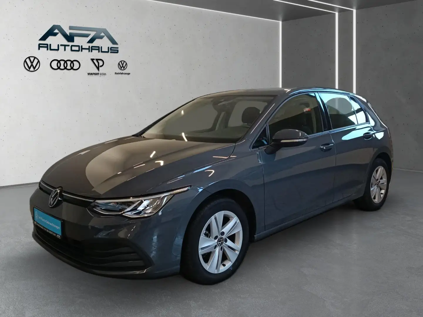 Volkswagen Golf VIII 1.0 eTSI LIFE DSG Navi*LED*RFK*ACC*APP Grau - 2