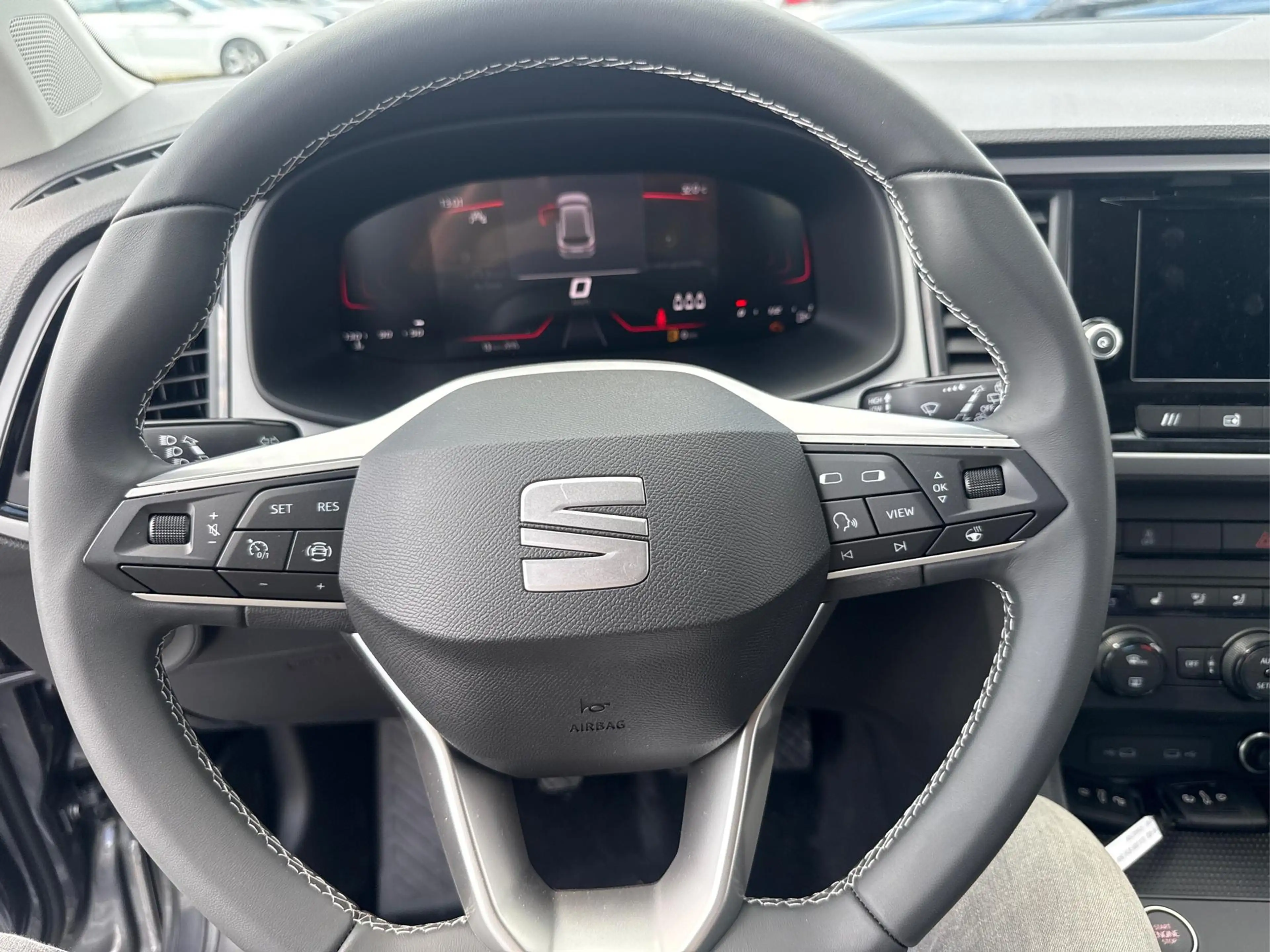 SEAT Ateca EDITION SHZ Alwetterreifen KLIMAAUTOMATIK TEMPO... — photo 10