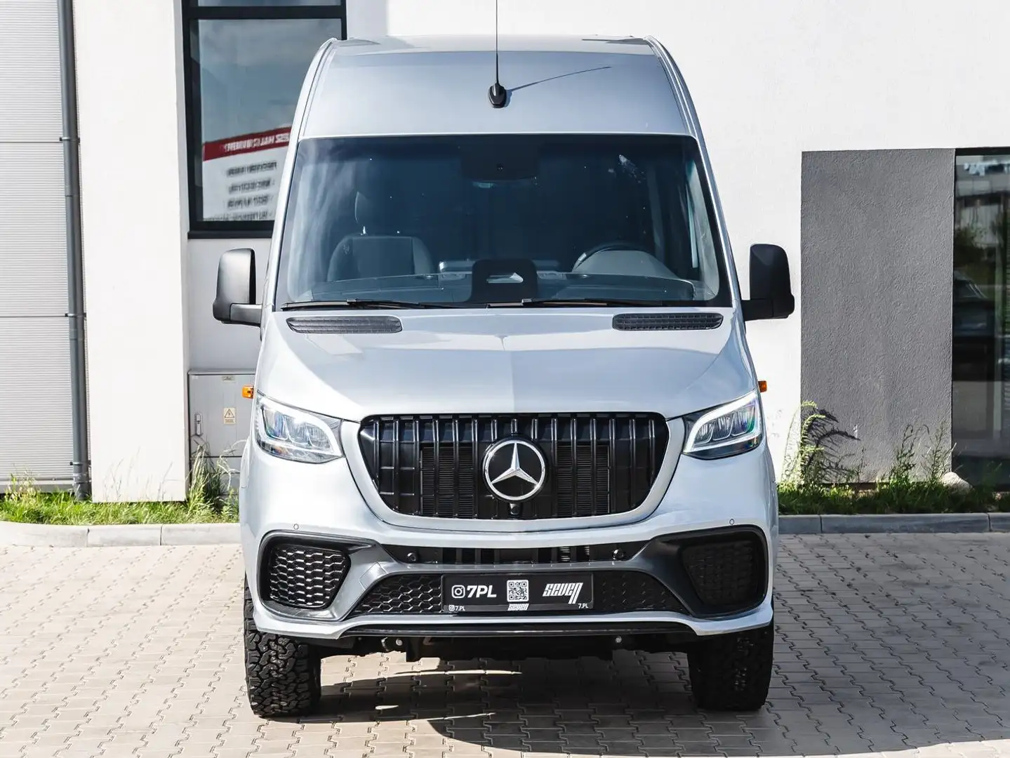 Mercedes-Benz Sprinter Sprinter 319 CDI AWD 4x4 FULL Custom "AMG" Bumper Argento - 2