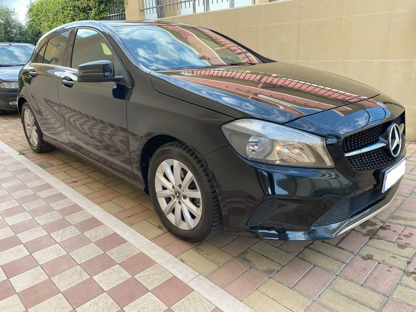 Mercedes-Benz A 160 Classe A - W176 d Business auto Nero - 2