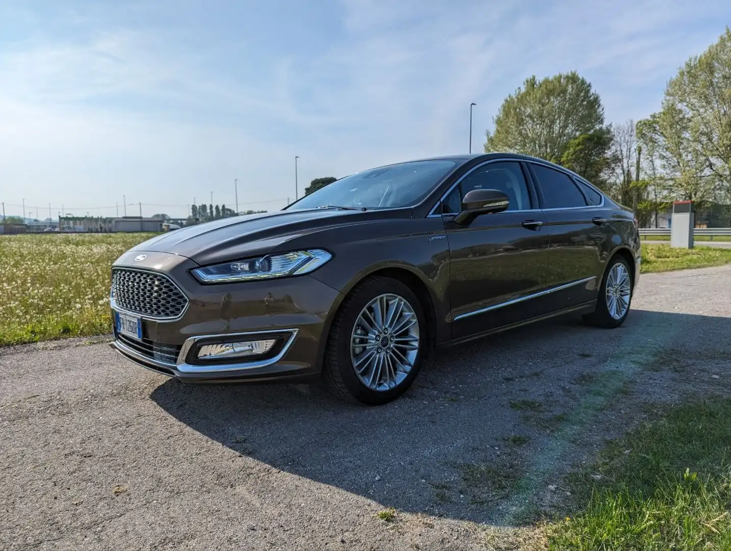 Ford Mondeo Mondeo 4p 2.0 hybrid Vignale ecvt - 1