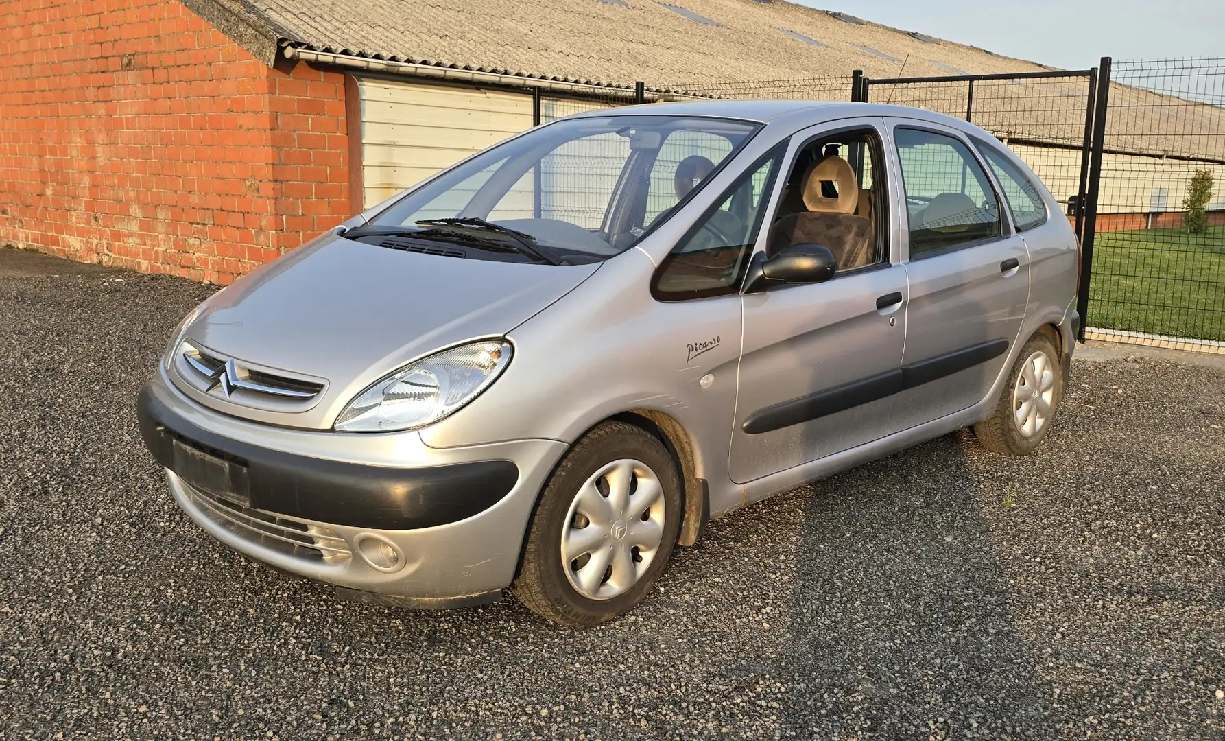 Citroen Xsara Picasso 2.0 HDi Exclusive - 2