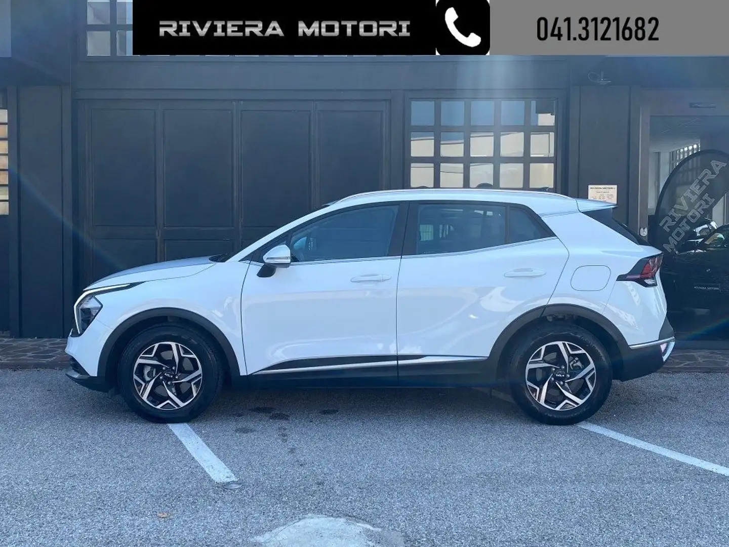 Kia Sportage 1.6 CRDi MHEV DCT Business Weiß - 2