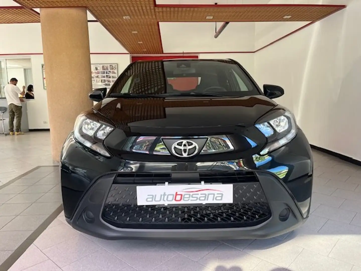 Toyota Aygo X 1.0 Active 72cv Nero - 2