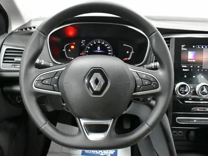 Renault Mégane 2023, foto 16