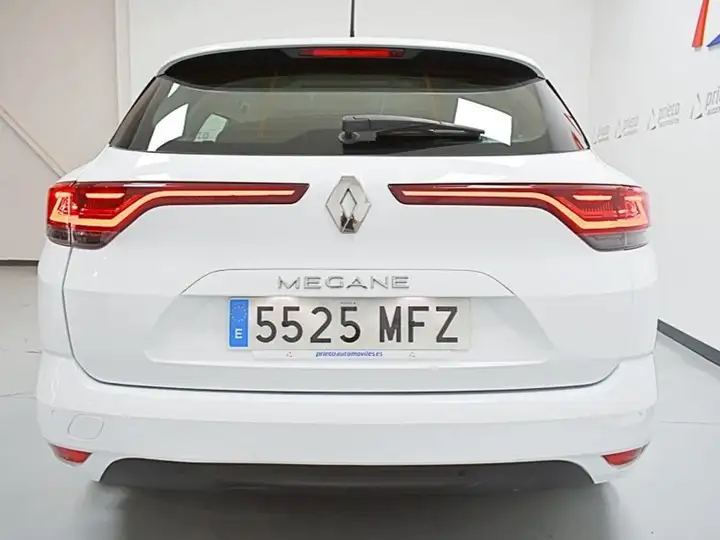 Renault Mégane 2023, foto 29