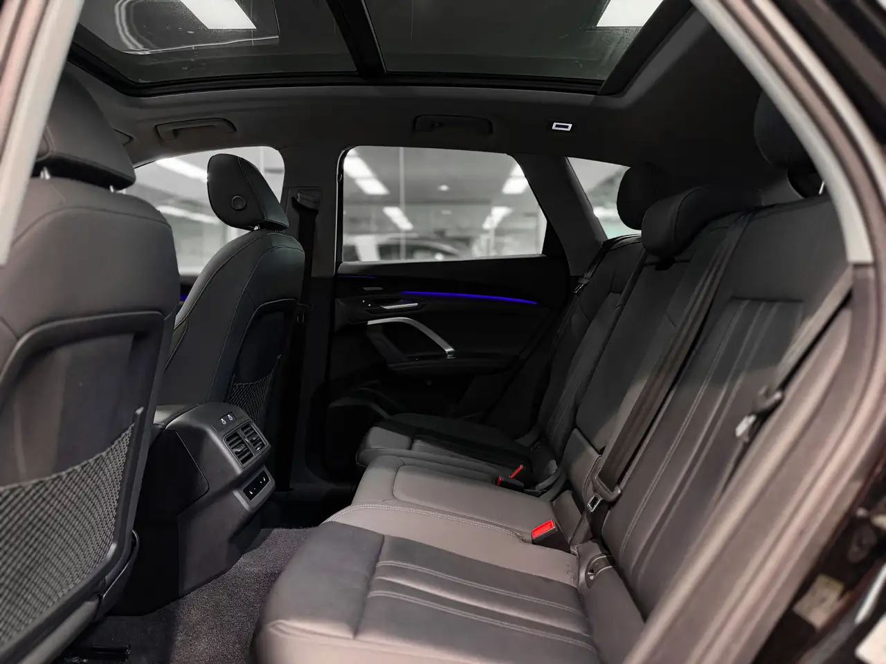 Audi Q5 снимка Audi Q5