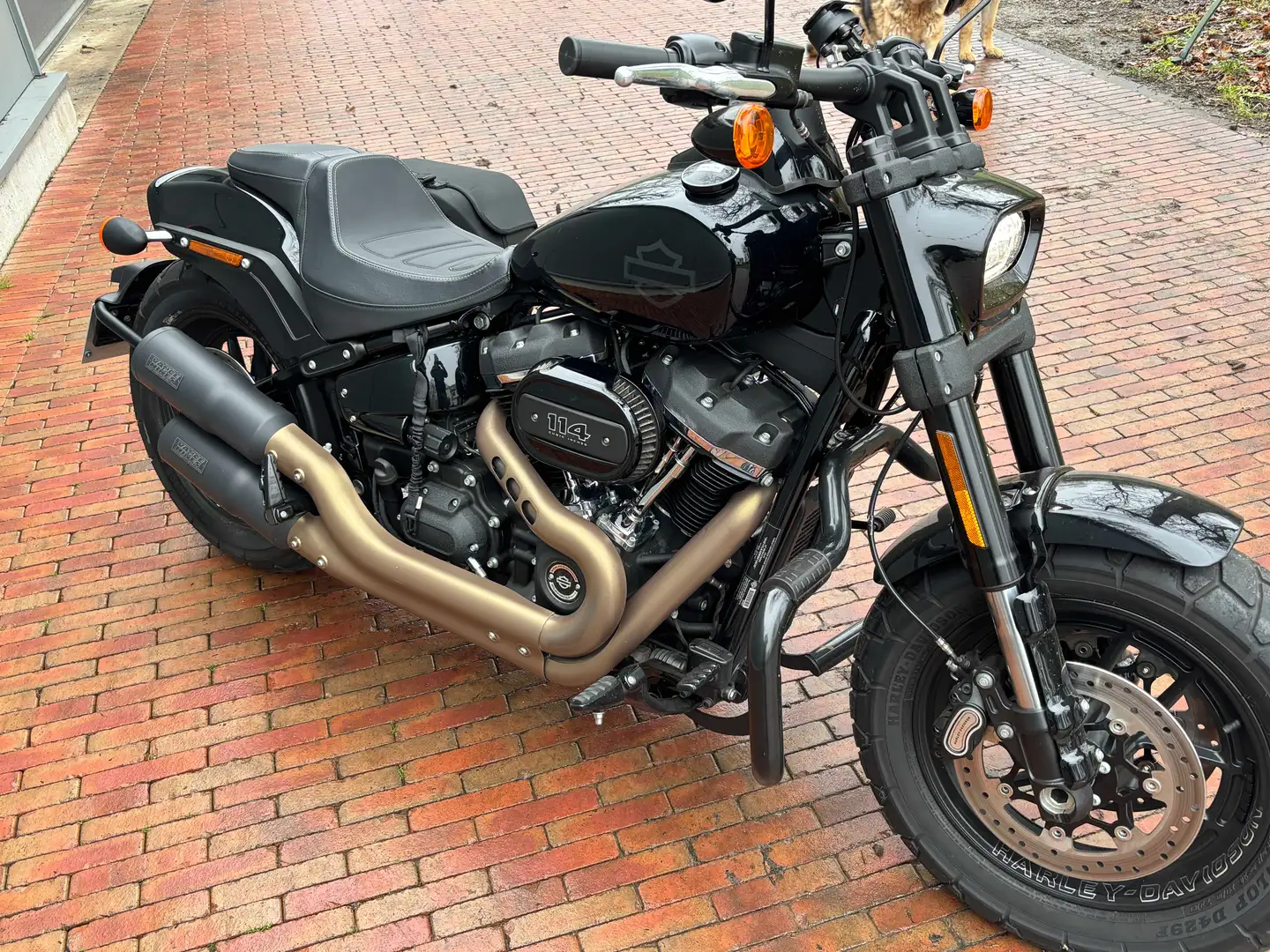 Harley-Davidson Fat Bob Černá - 2