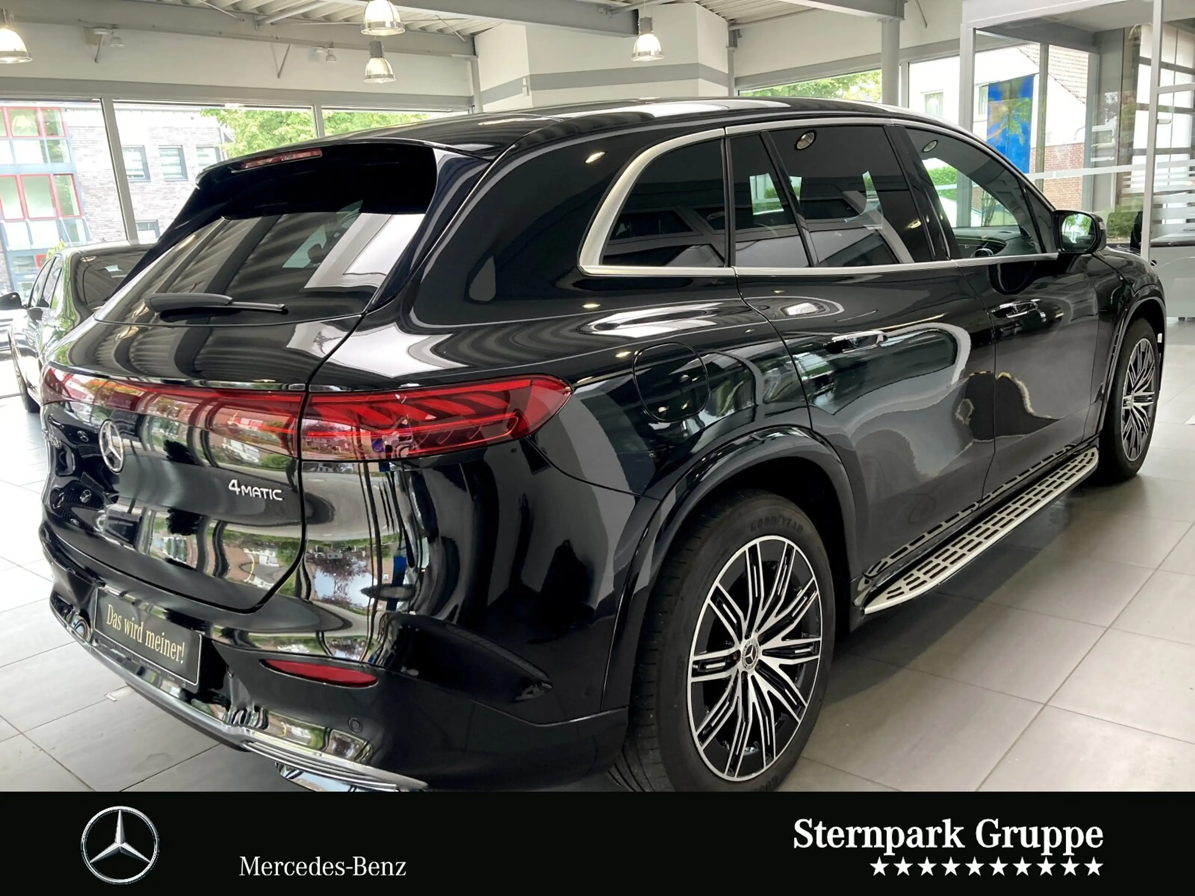 Mercedes-Benz EQS SUV EQS 450 4M SUV AMG 7Sitze+Hyper+Pano+Bur+HUD*HAL — photo 4