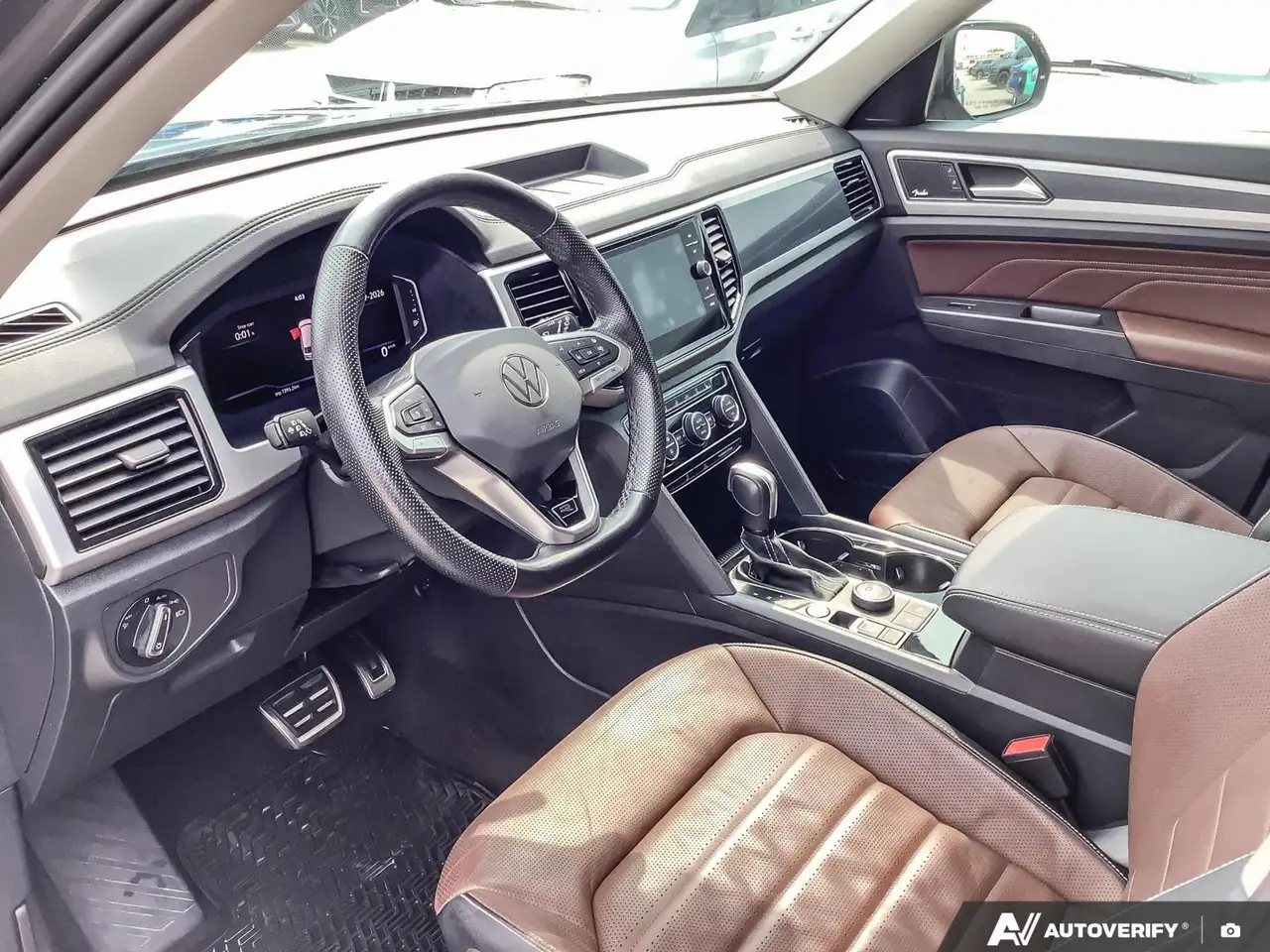 Volkswagen Atlas снимка Volkswagen Atlas