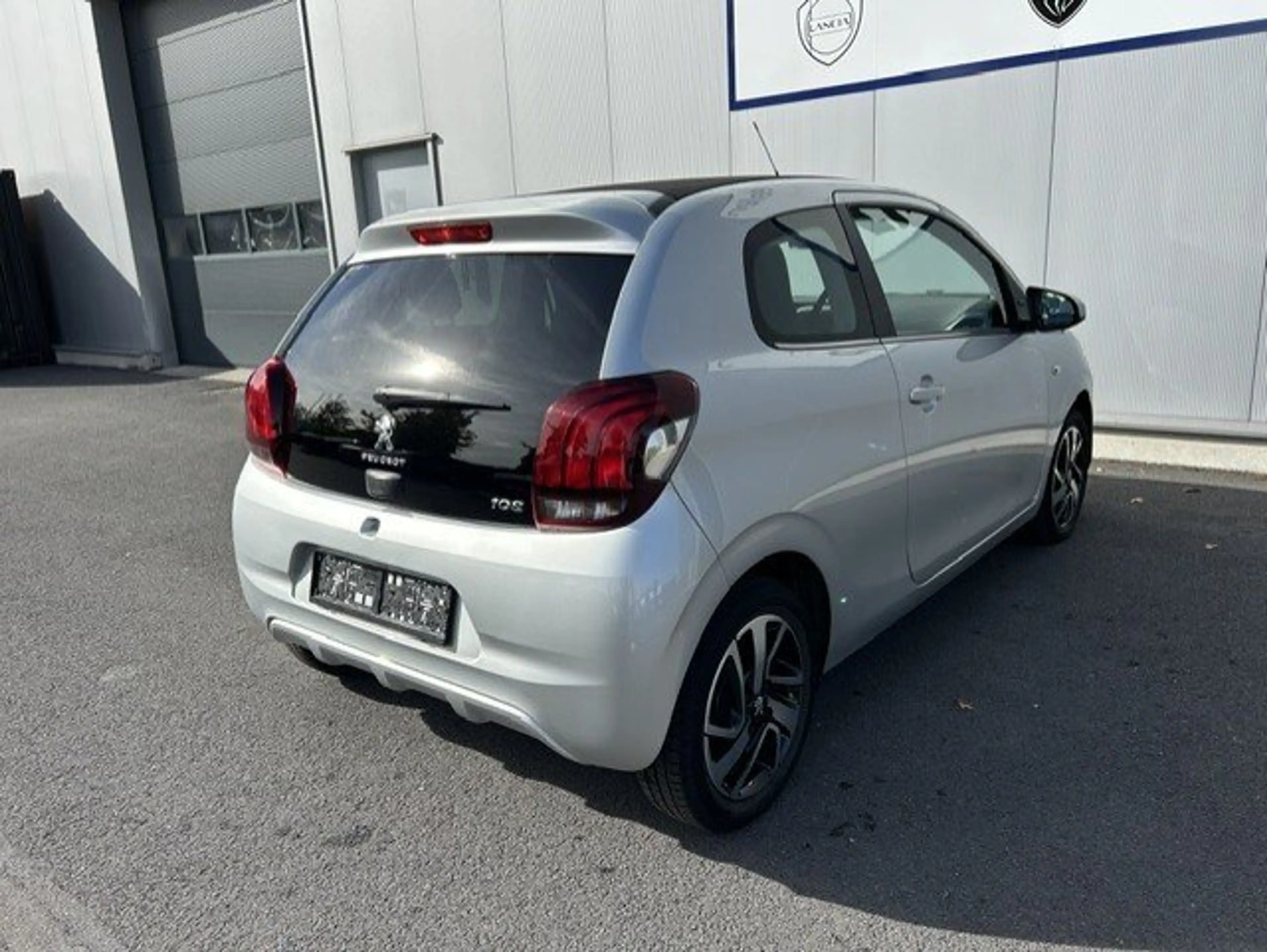 Peugeot 108 1.0 VTI Top Allure — photo 5