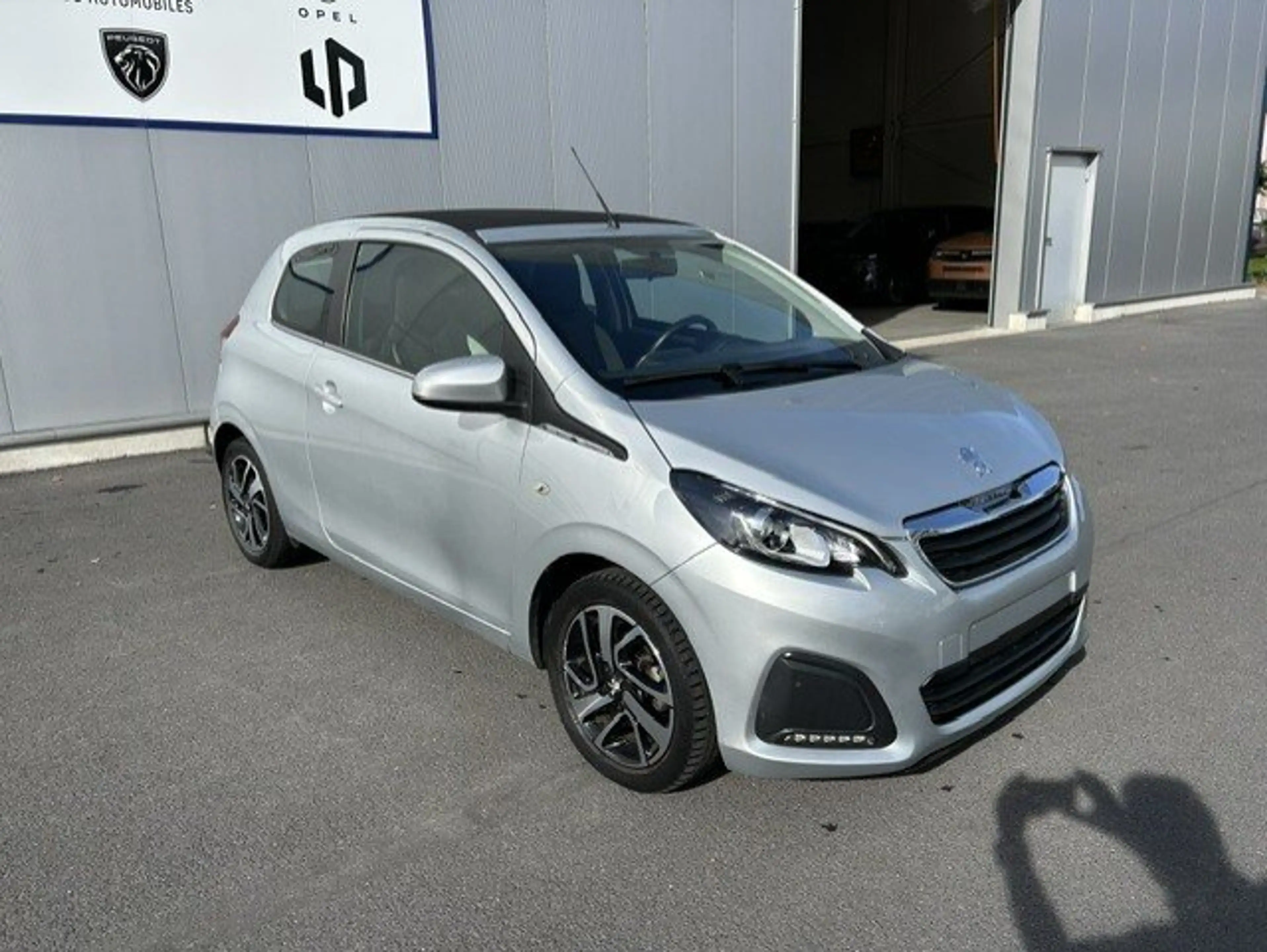 Peugeot 108 1.0 VTI Top Allure — photo 3