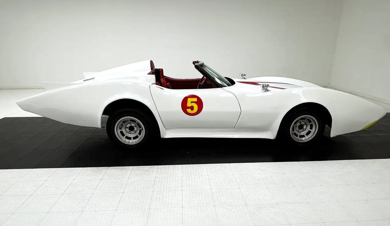 Chevrolet Corvette Convertible Mach 5 Replica, foto 6