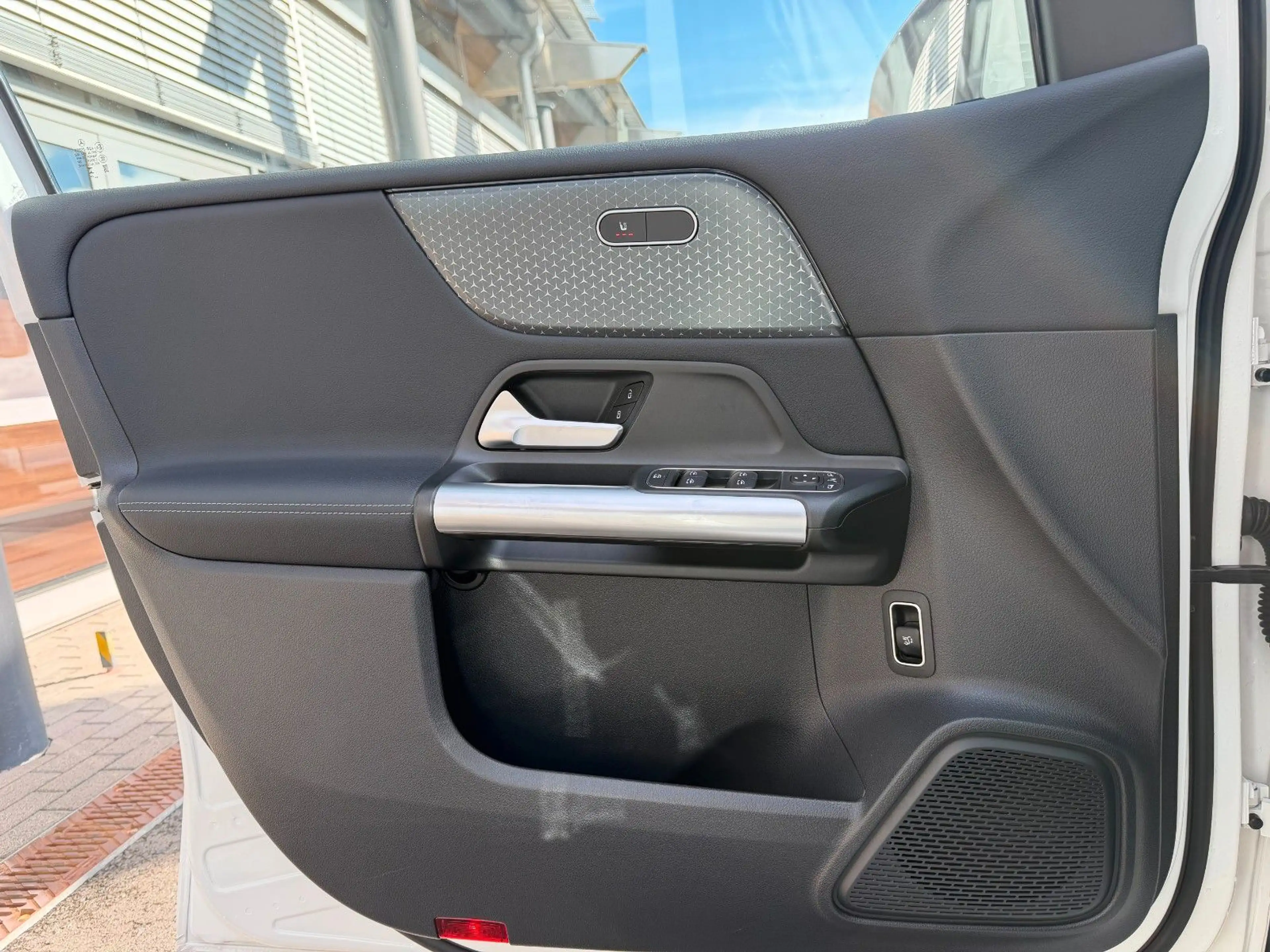Mercedes-Benz B 200 d PROGRESSIVE+LED+LENKRADHEIZ+PARK+SPIEGEL+ — photo 9