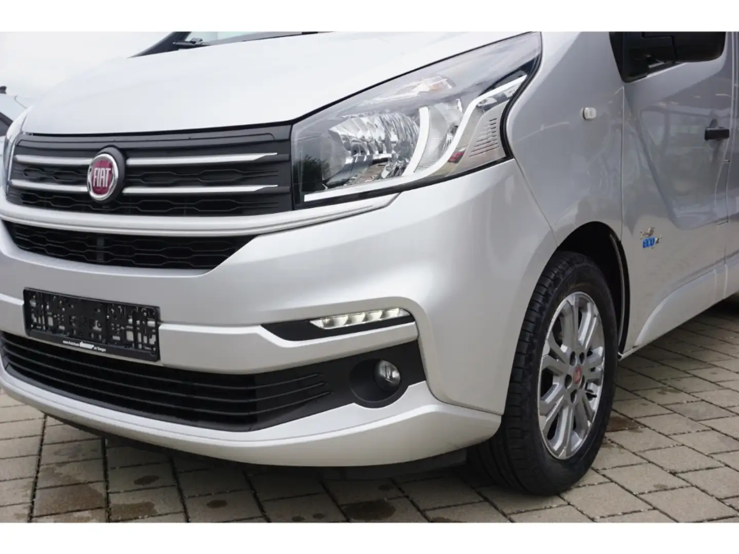 Fiat Talento 2.0 Ecojet 145 Turbo L1H1 Family Navi Klima Kamera Argent - 2