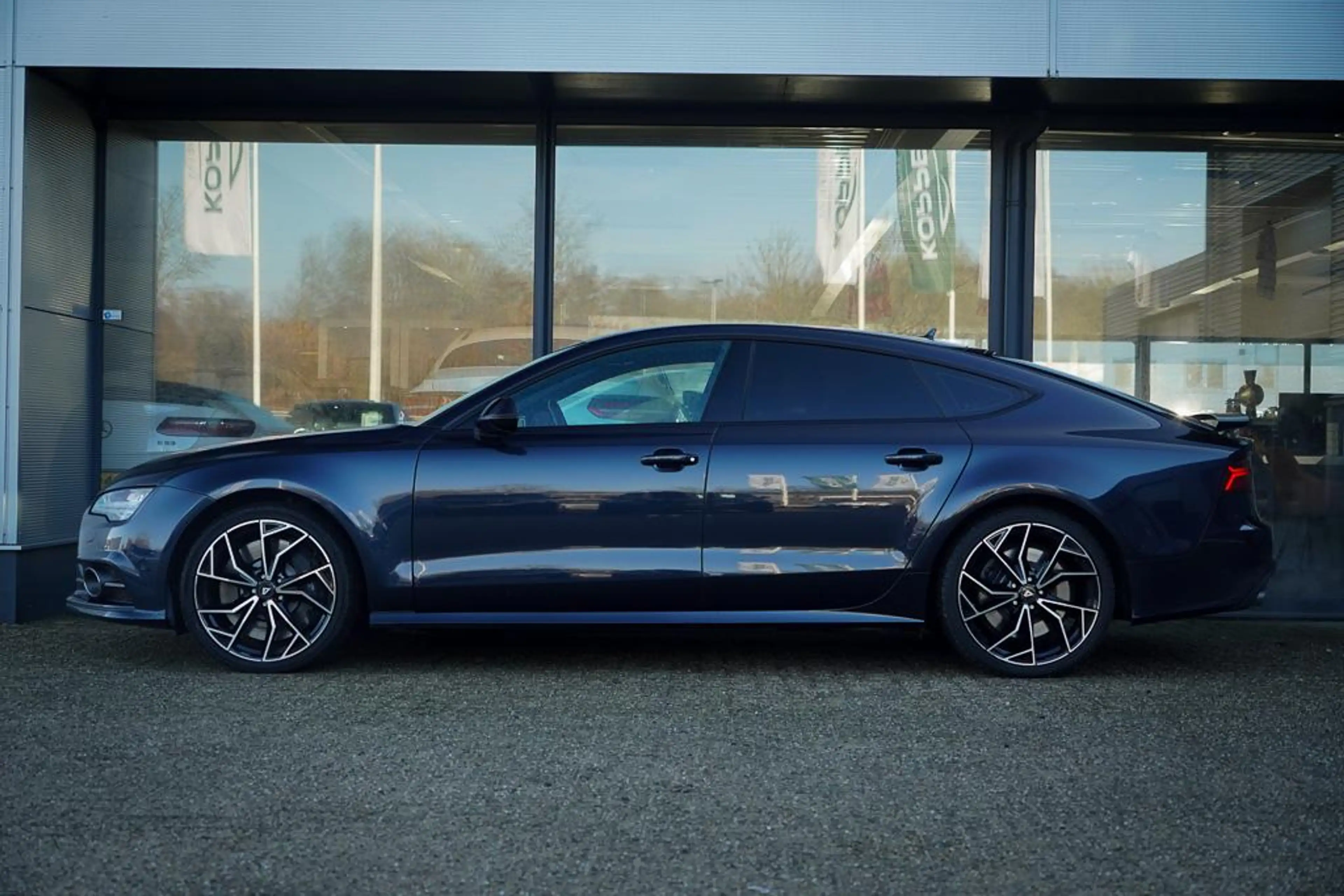 Audi S7 Sportback 4.0 TFSI A7 quattro Pro Line Plus / Luch — photo 3