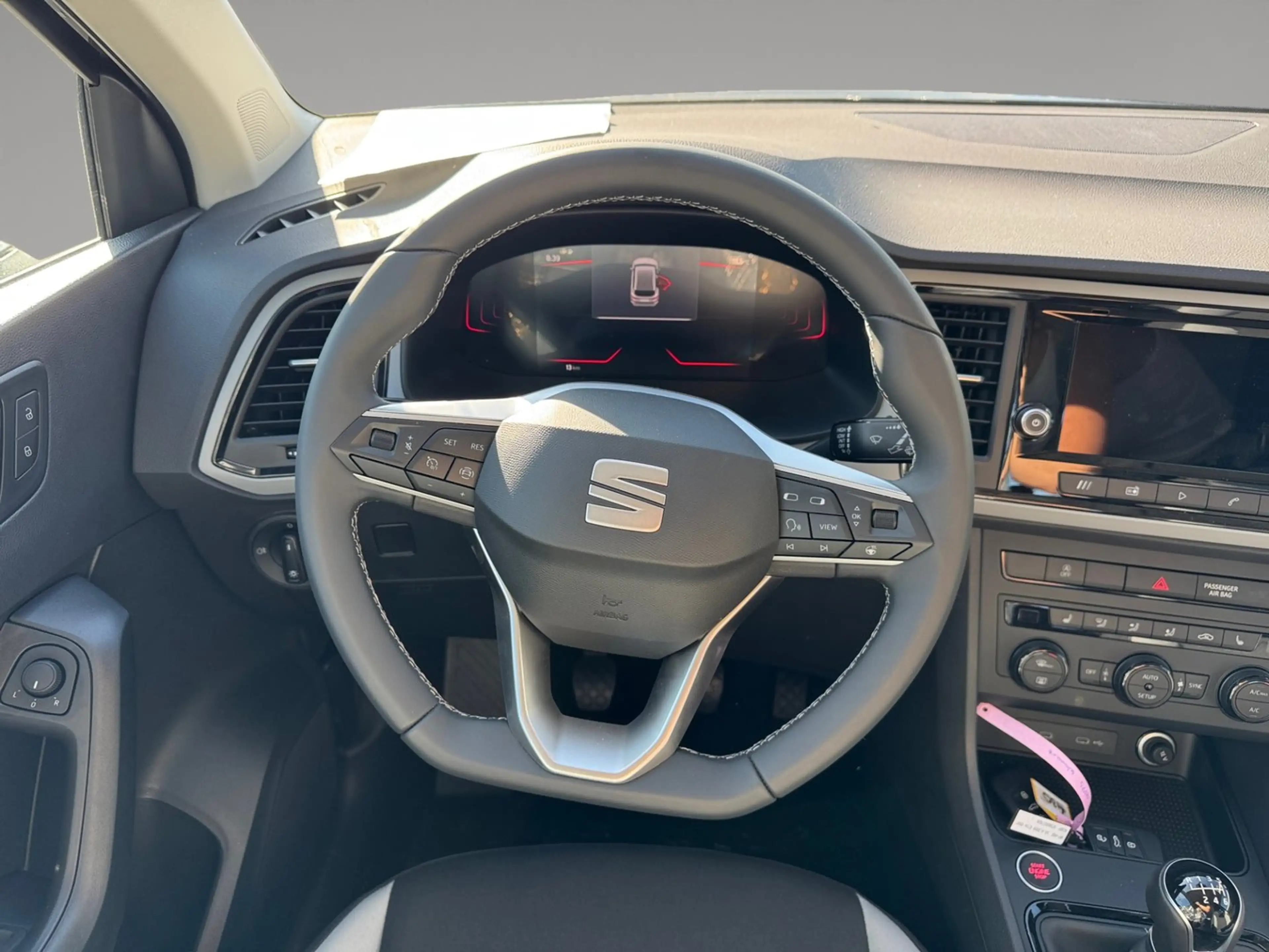 SEAT Ateca Reference Edition 1.0 TSI — photo 12