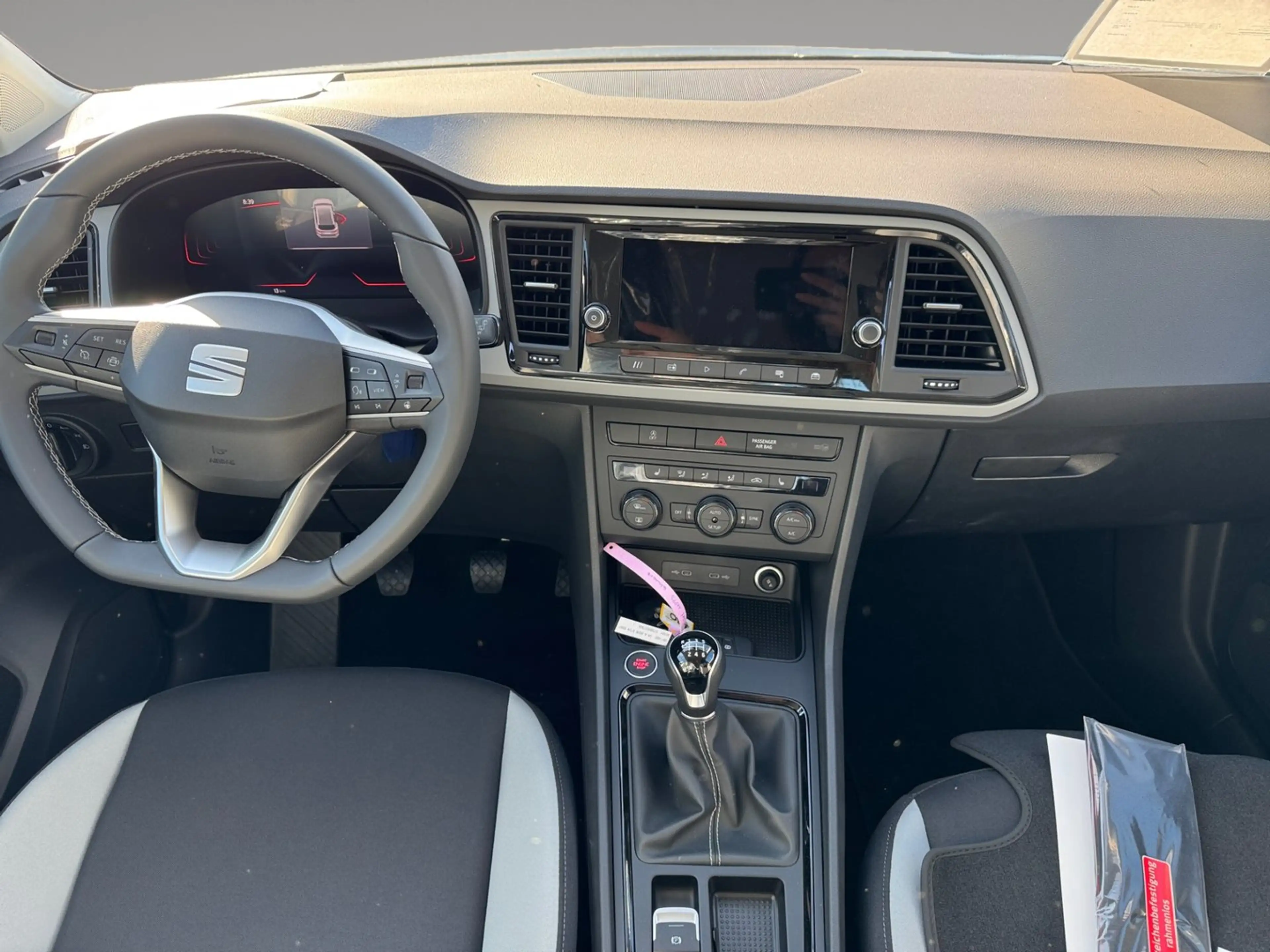 SEAT Ateca Reference Edition 1.0 TSI — photo 10